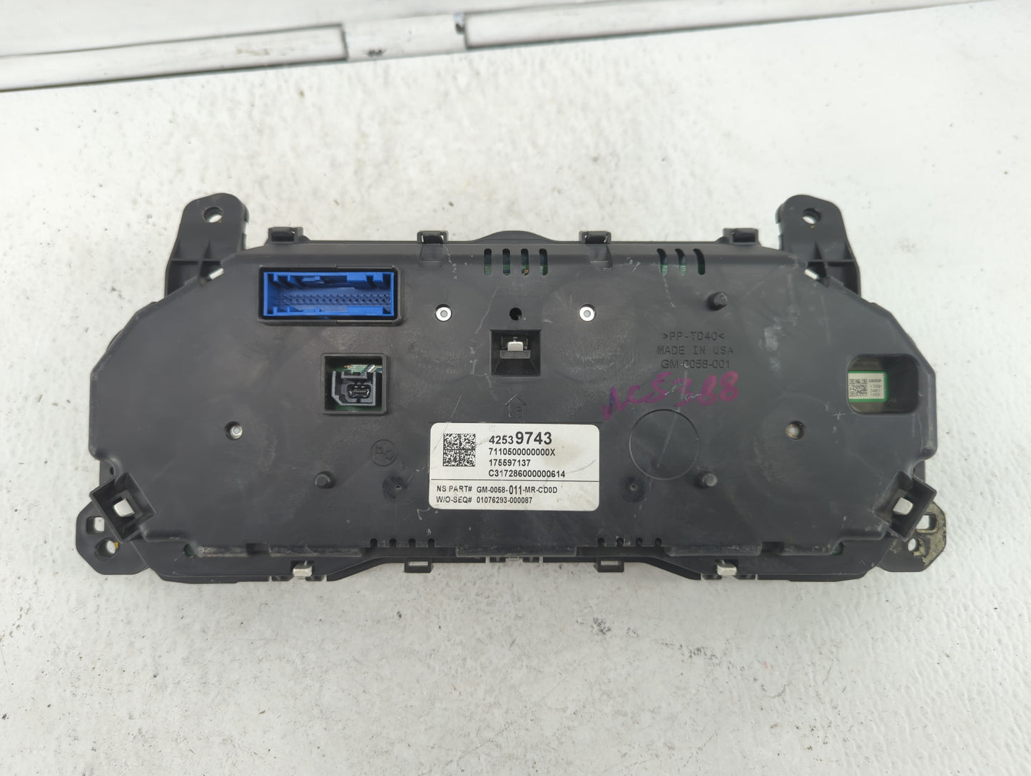 2017 Buick Encore Instrument Cluster Speedometer Gauges P/N:42539743 Fits OEM Used Auto Parts - Oemusedautoparts1.com