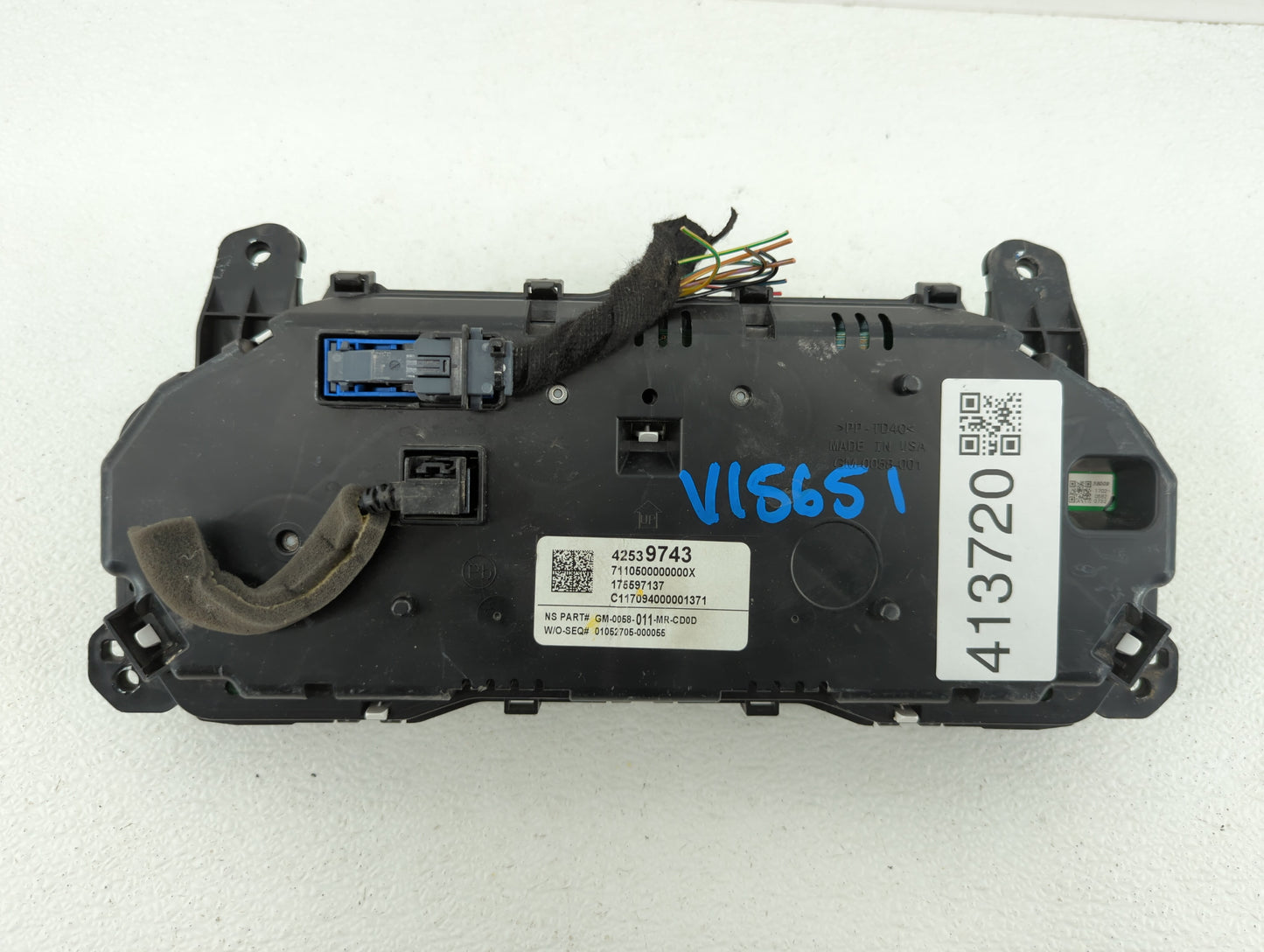 2017 Buick Encore Instrument Cluster Speedometer Gauges P/N:42539743 Fits OEM Used Auto Parts - Oemusedautoparts1.com