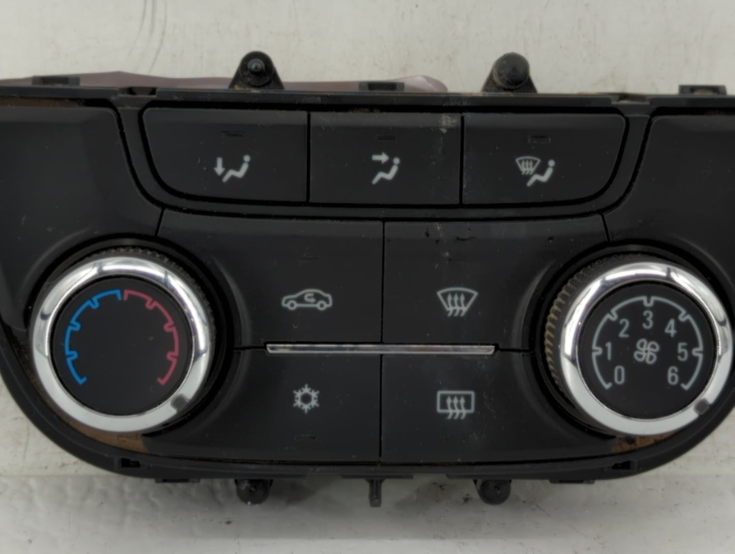 2017-2021 Buick Encore Climate Control Module Temperature AC/Heater Replacement P/N:39081561 39081581 Fits OEM Used Auto Par