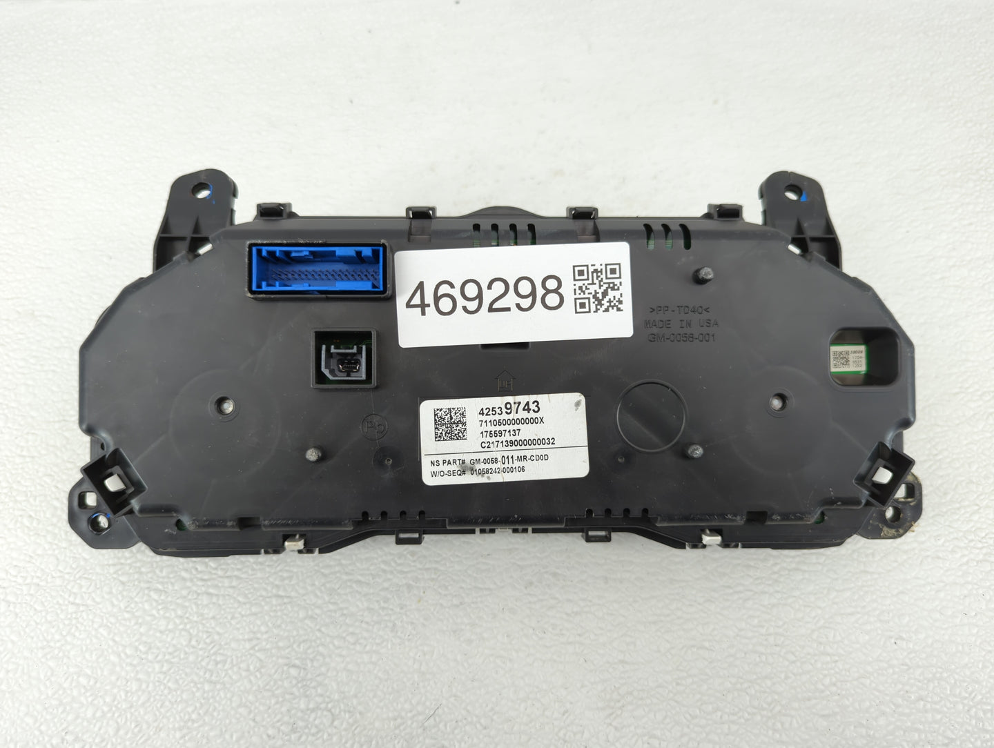 2017-2018 Buick Encore Instrument Cluster Speedometer Gauges P/N:42539743 Fits Fits 2017 2018 OEM Used Auto Parts - Oemuseda