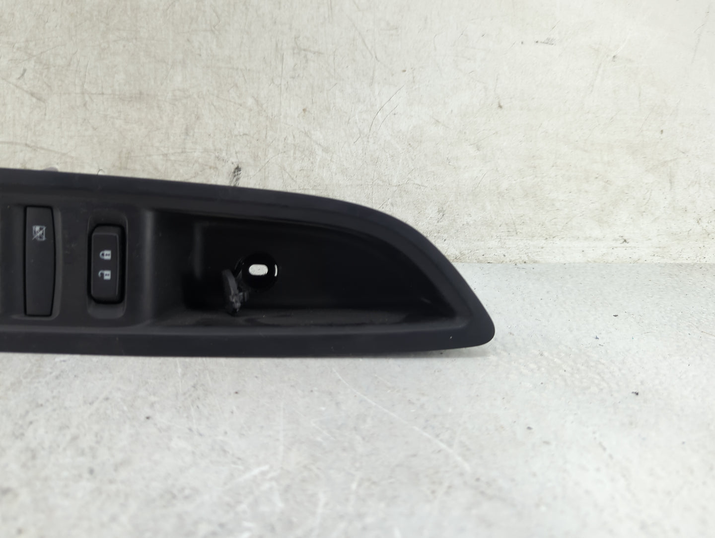 2017-2020 Buick Encore Master Power Window Switch Replacement Driver Side Left P/N:95025518-600R Fits Fits 2017 2018 2019 20