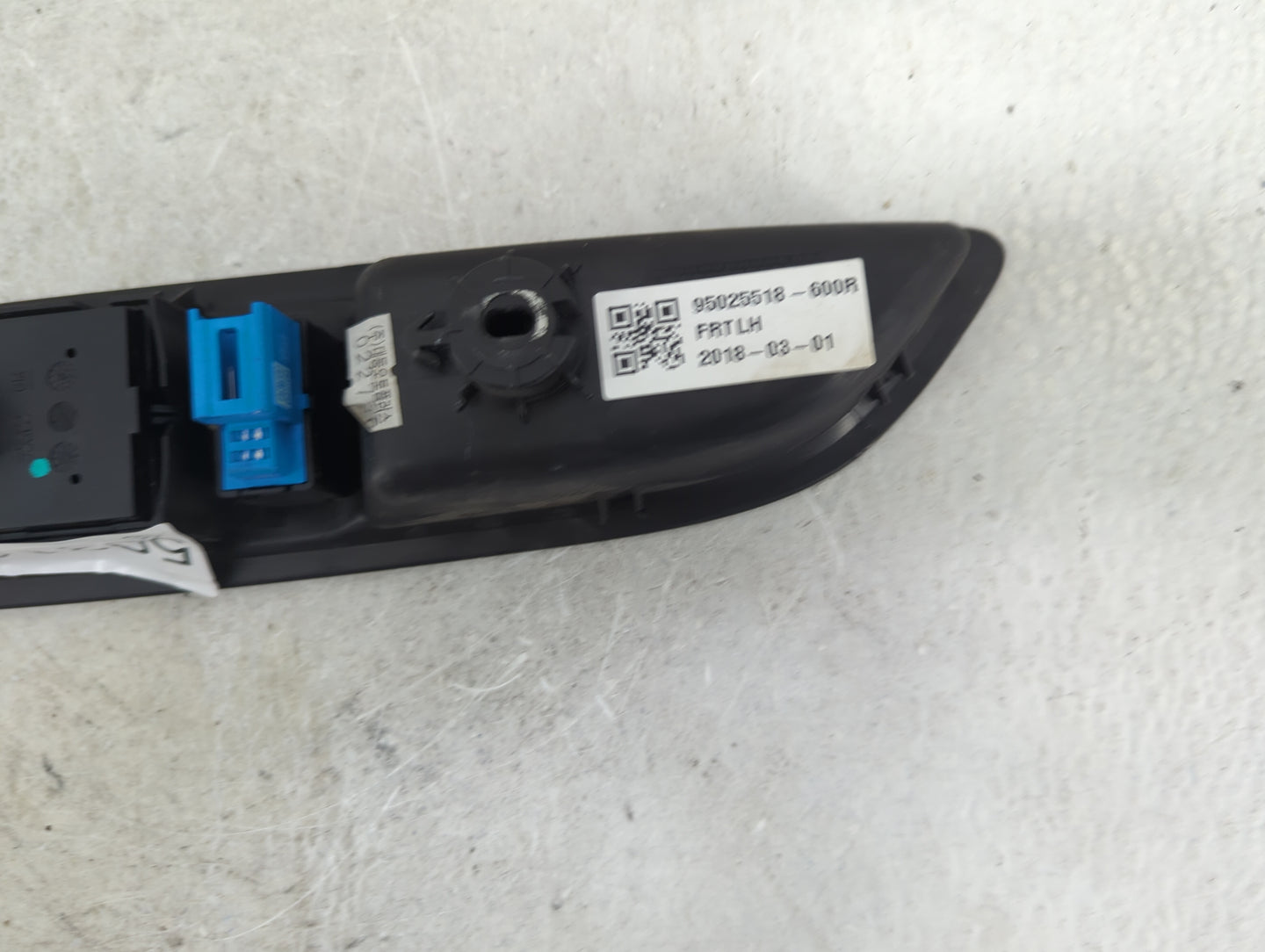 2017-2020 Buick Encore Master Power Window Switch Replacement Driver Side Left P/N:95025518-600R Fits Fits 2017 2018 2019 20