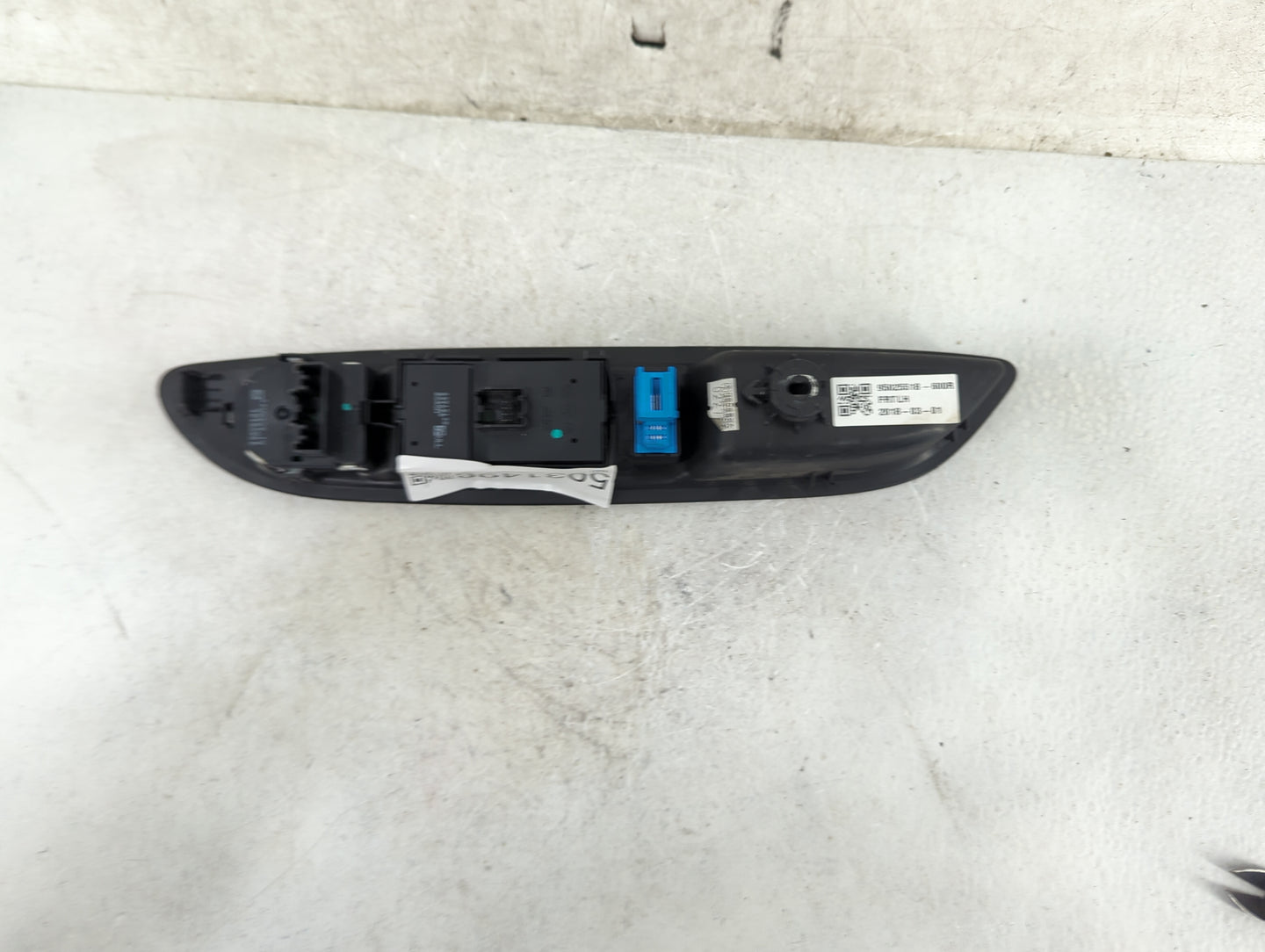 2017-2020 Buick Encore Master Power Window Switch Replacement Driver Side Left P/N:95025518-600R Fits Fits 2017 2018 2019 20