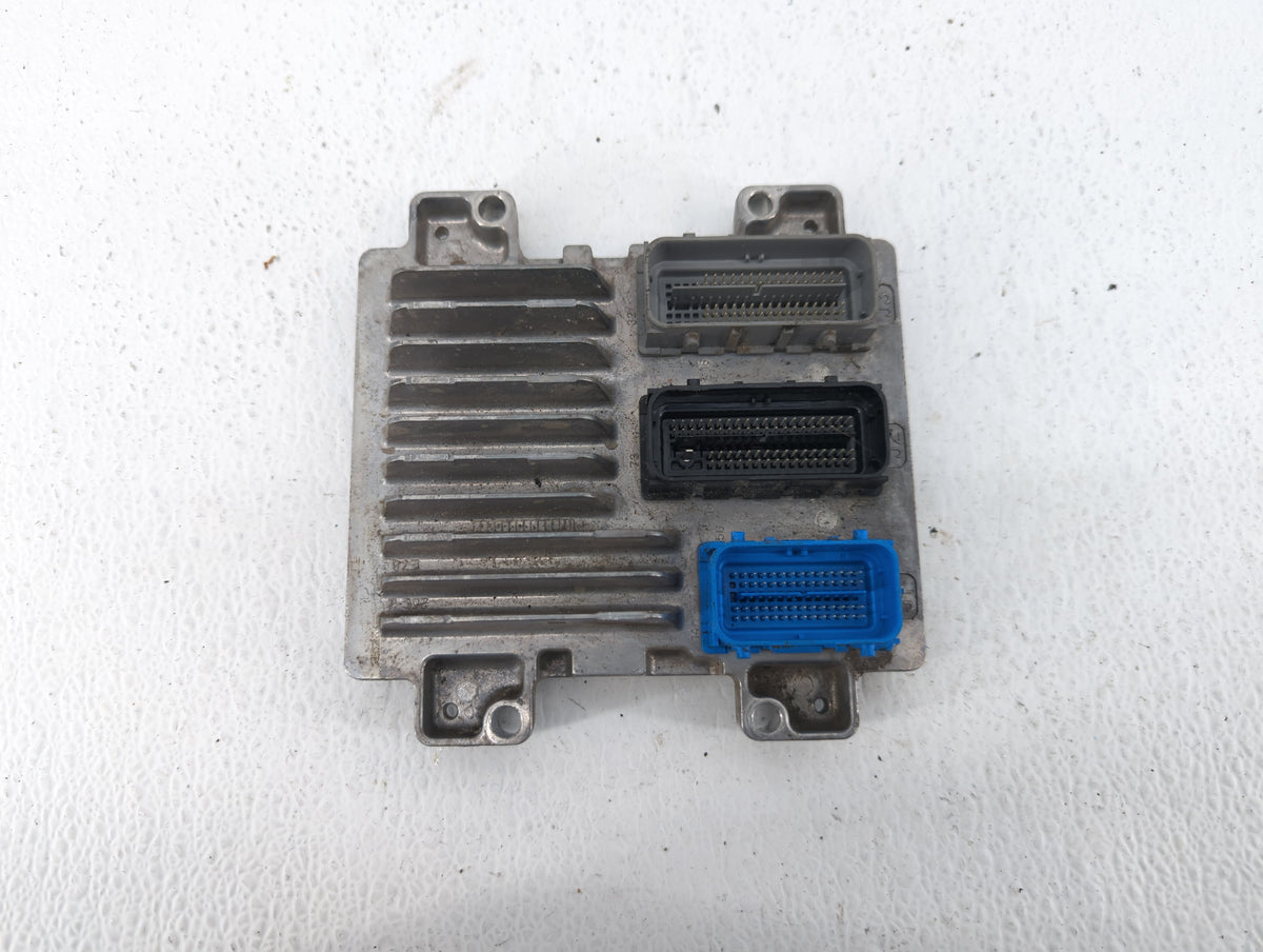 2017-2021 Buick Encore PCM Engine Control Computer ECU ECM PCU OEM P/N:12685776 Fits 2017 2018 2019 2020 2021 OEM Used Auto 