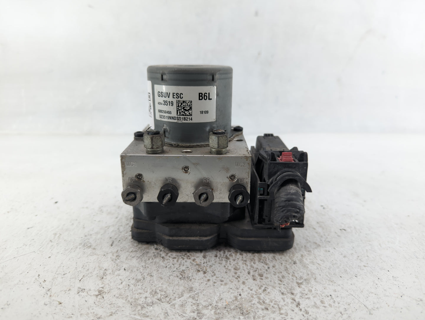2017-2021 Buick Encore ABS Pump Control Module Replacement P/N:42643519 Fits Fits 2017 2018 2019 2020 2021 OEM Used Auto Par