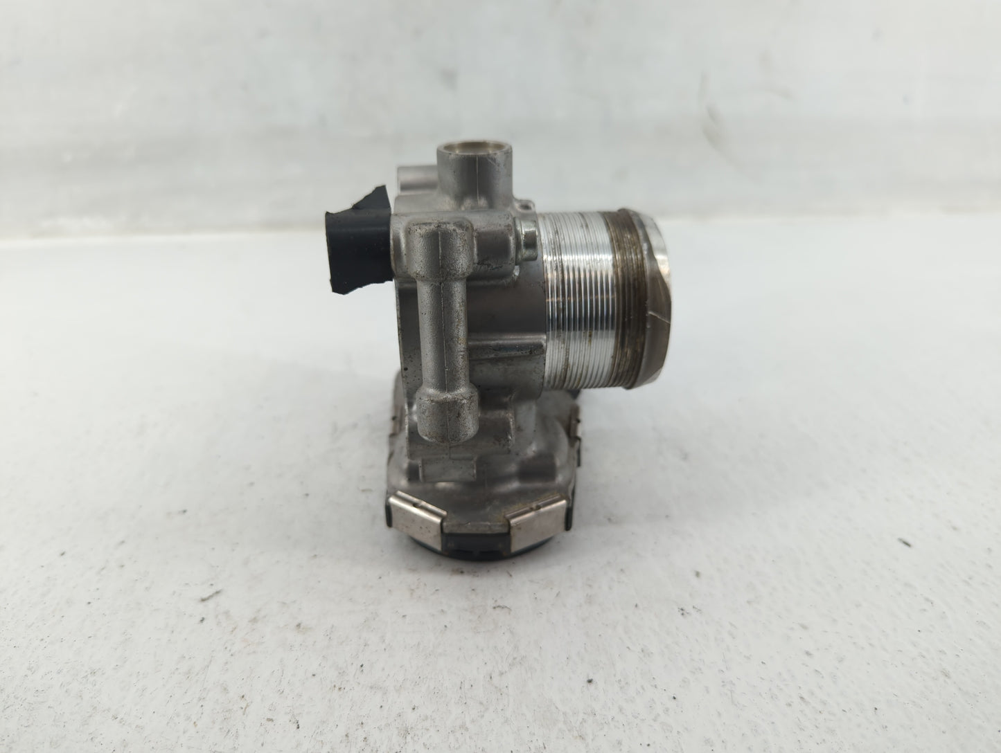 2013-2021 Buick Encore Throttle Body P/N:55565489 Fits Fits 2011 2012 2013 2014 2015 2016 2017 2018 2019 2020 2021 OEM Used 