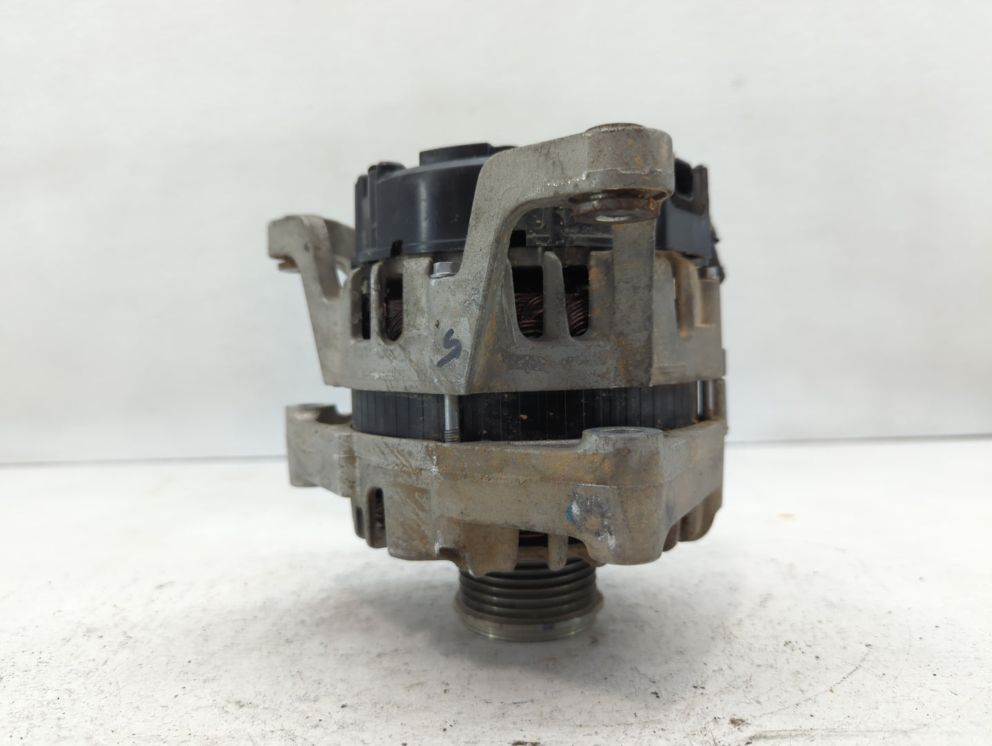 2013-2021 Buick Encore Alternator Replacement Generator Charging Assembly Engine OEM P/N:13597226 Fits OEM Used Auto Parts -