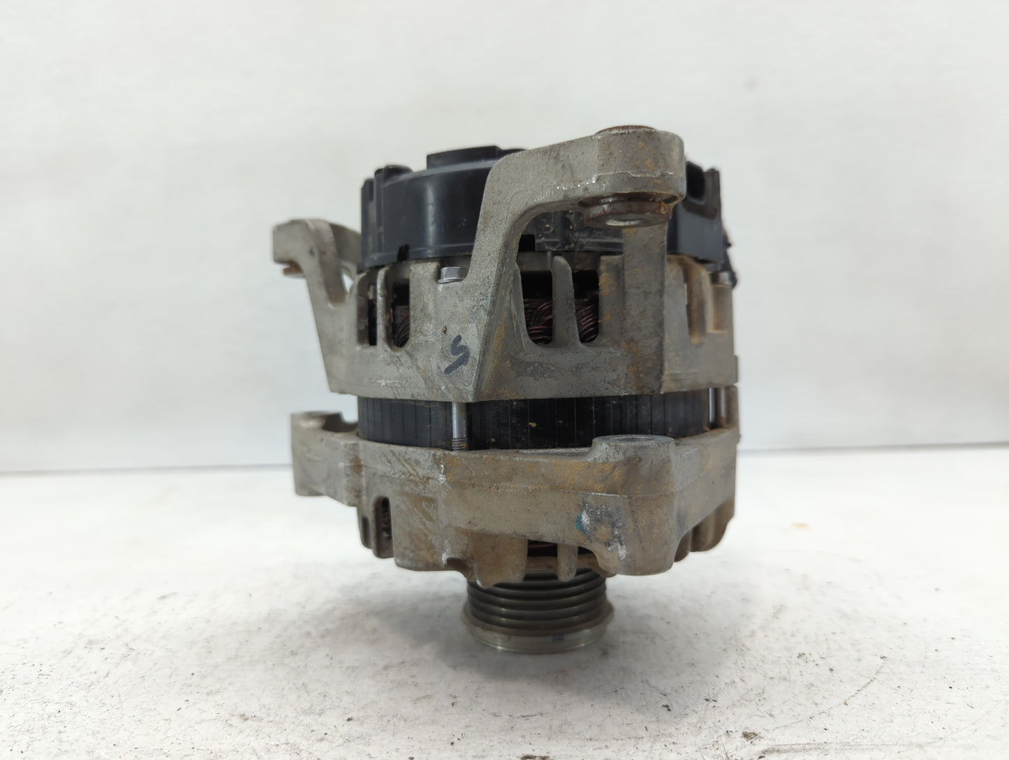 2013-2021 Buick Encore Alternator Replacement Generator Charging Assembly Engine OEM P/N:13597226 Fits OEM Used Auto Parts -