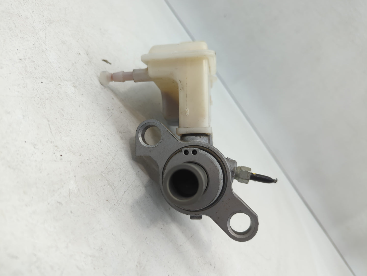 2013-2021 Buick Encore Brake Master Cylinder - Oemusedautoparts1.com