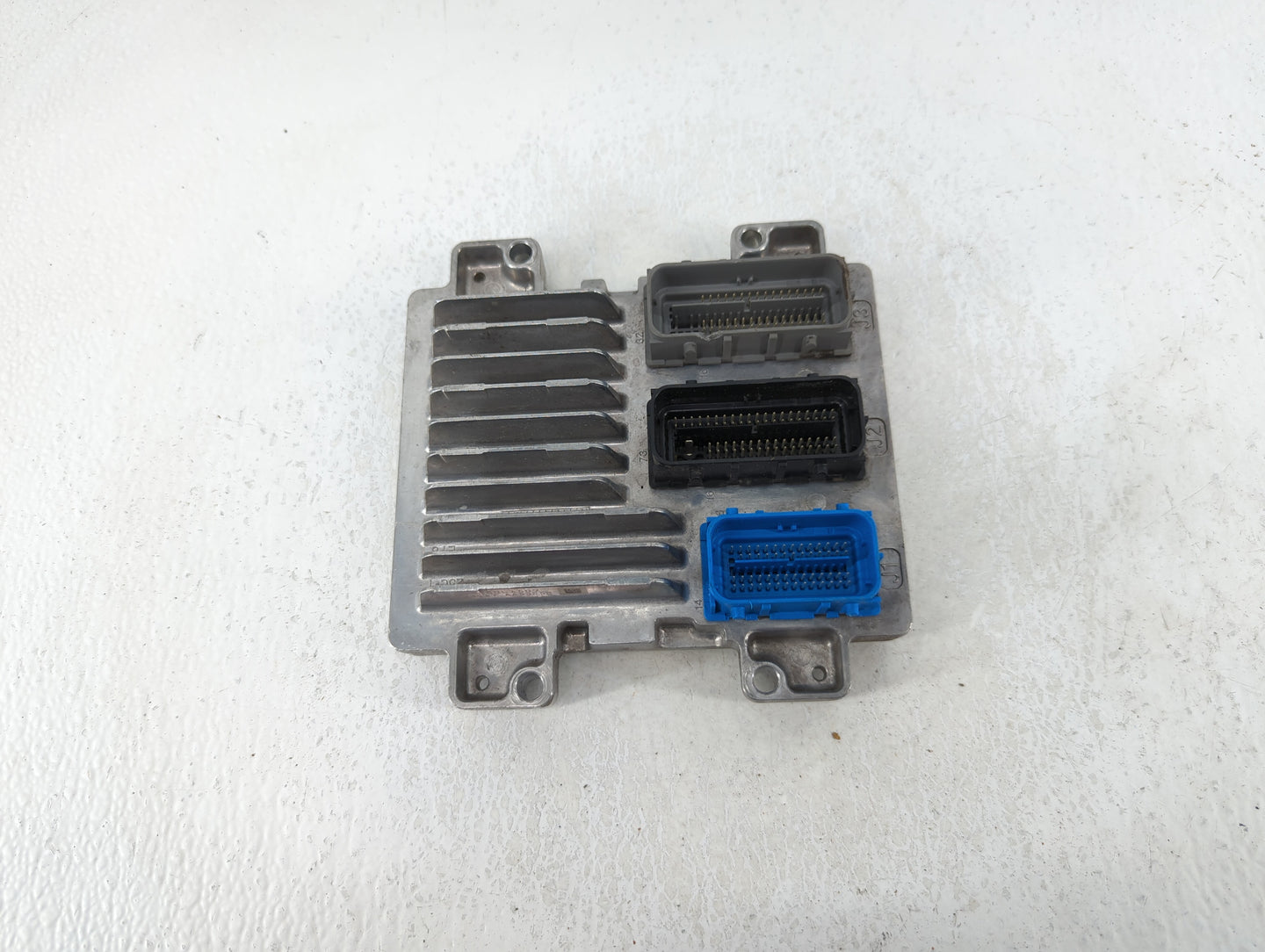 2017-2021 Buick Encore PCM Engine Control Computer ECU ECM PCU OEM P/N:12685776 Fits Fits 2017 2018 2019 2020 2021 OEM Used 