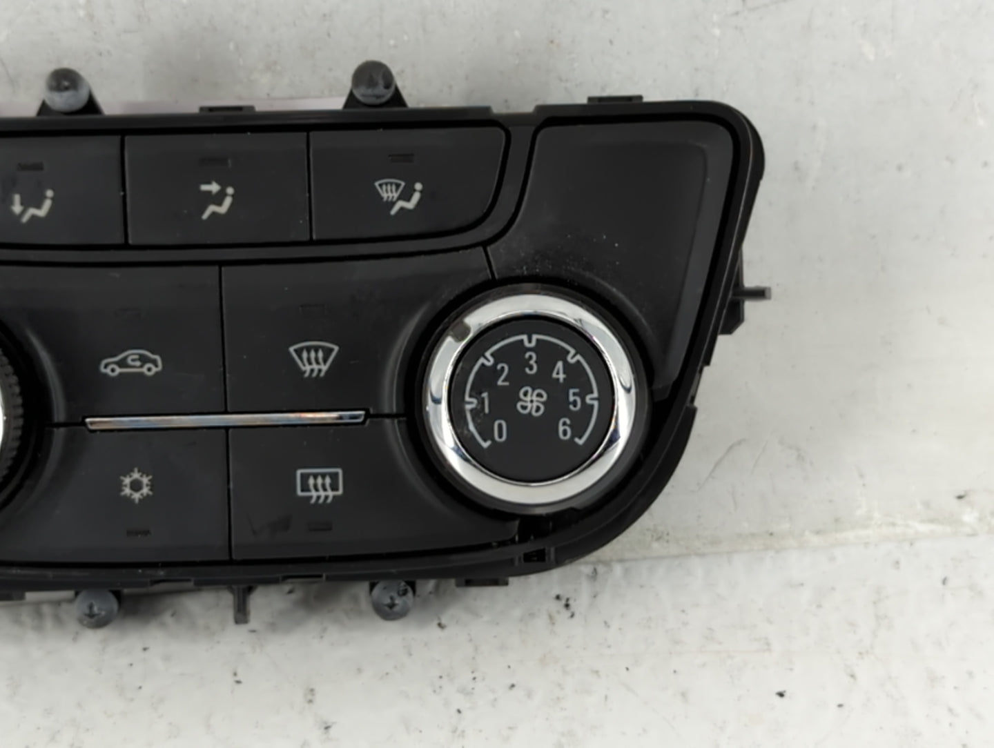 2017-2021 Buick Encore Climate Control Module Temperature AC/Heater Replacement P/N:1561 39081561 Fits OEM Used Auto Parts -