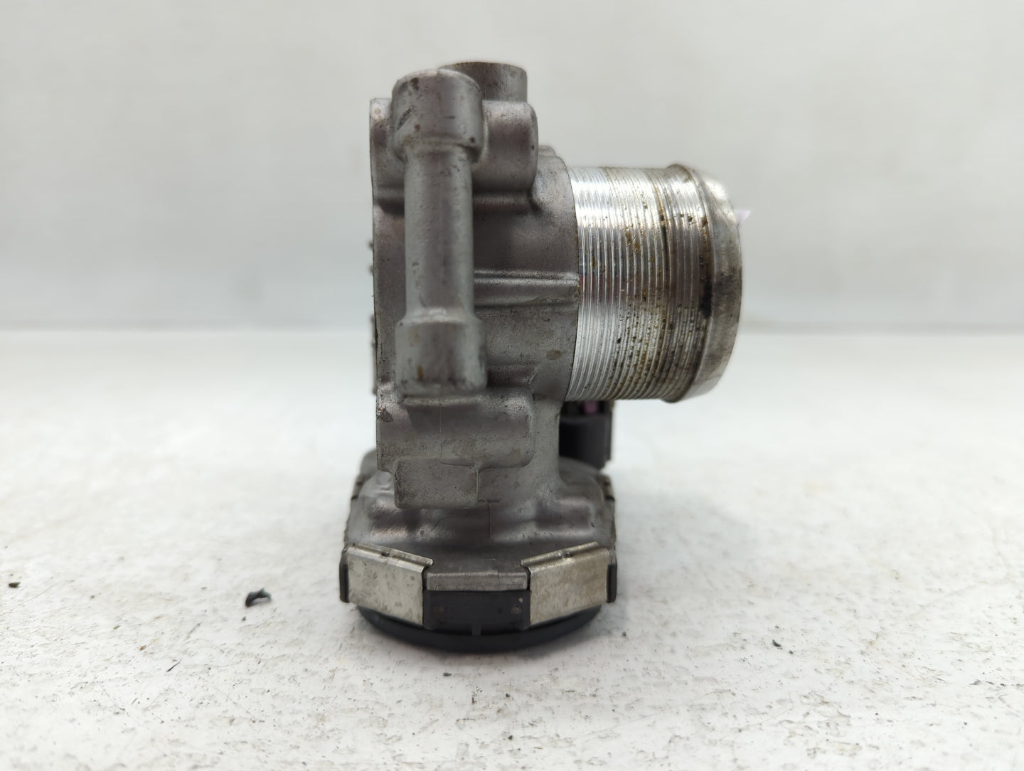 2013-2021 Buick Encore Throttle Body P/N:55 565 489 Fits Fits 2011 2012 2013 2014 2015 2016 2017 2018 2019 2020 2021 OEM Use