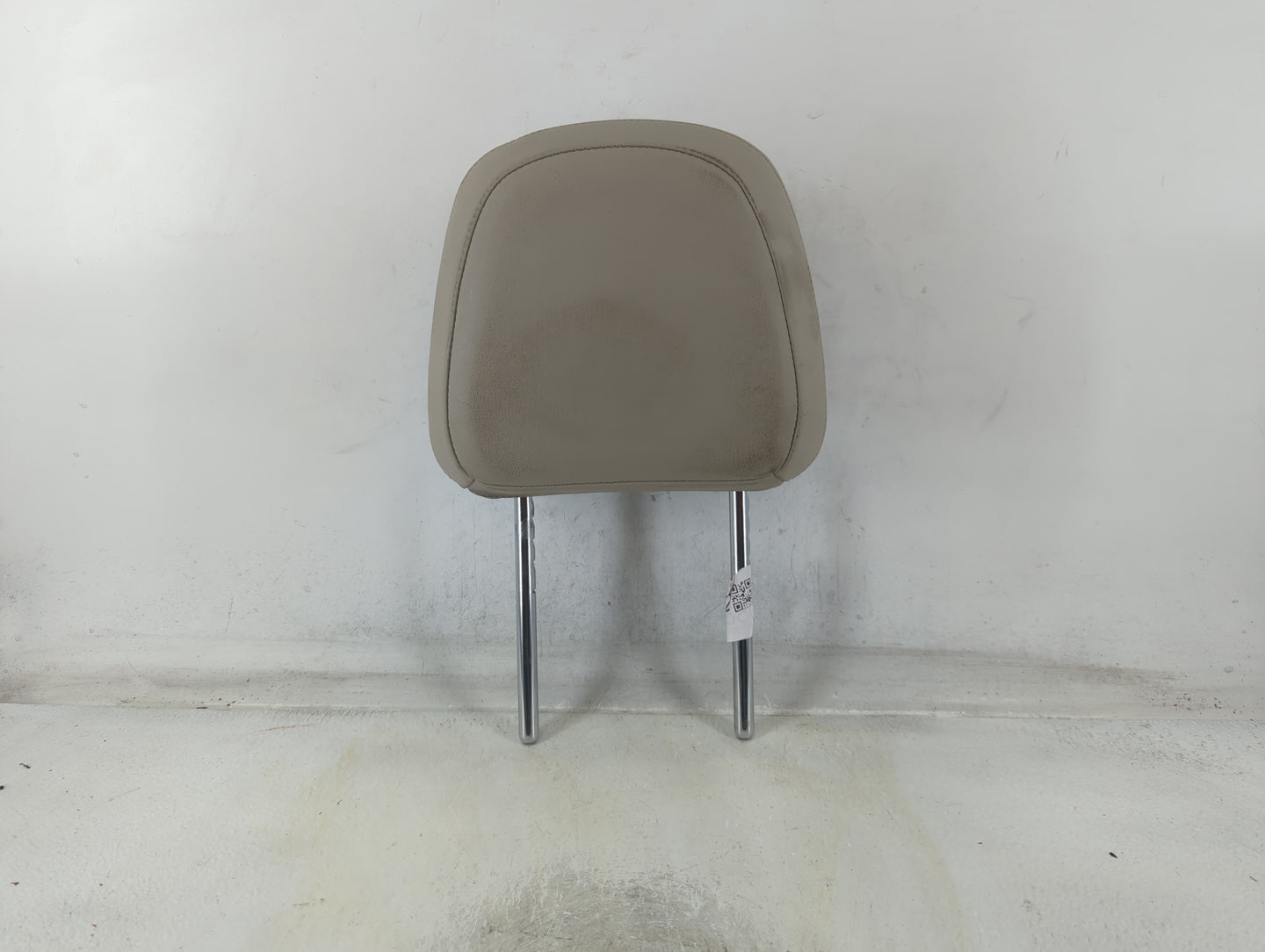 2015-2016 Buick Encore Headrest Head Rest Front Driver Passenger Seat Fits Fits 2015 2016 OEM Used Auto Parts - Oemusedautop