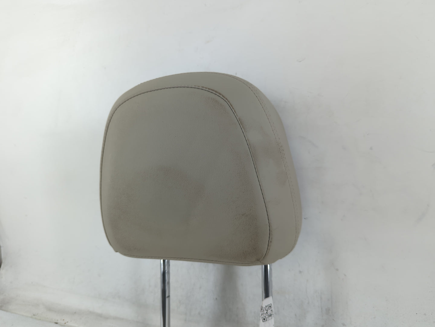 2015-2016 Buick Encore Headrest Head Rest Front Driver Passenger Seat Fits Fits 2015 2016 OEM Used Auto Parts - Oemusedautop