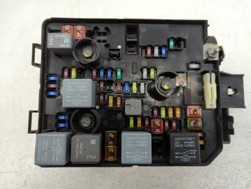 2018-2020 Buick Encore Fusebox Fuse Box Panel Relay Module P/N:42588098 Fits Fits 2018 2019 2020 OEM Used Auto Parts