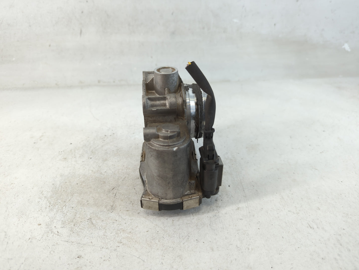 2013-2021 Buick Encore Throttle Body P/N:12671379AA Fits Fits 2011 2012 2013 2014 2015 2016 2017 2018 2019 2020 2021 OEM Use