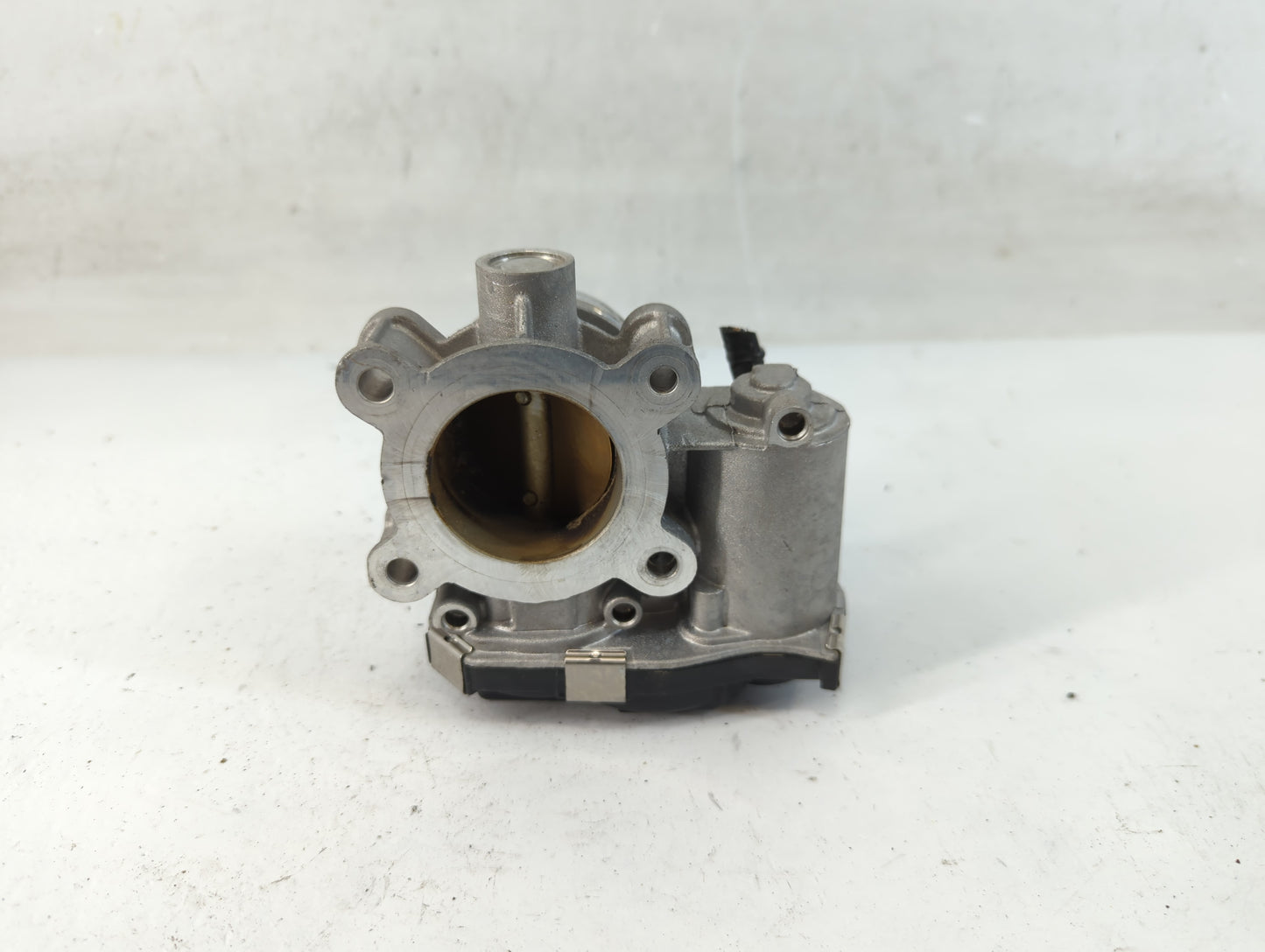 2016-2021 Buick Encore Throttle Body P/N:12671379AA Fits Fits 2016 2017 2018 2019 2020 2021 2022 OEM Used Auto Parts - Oemus