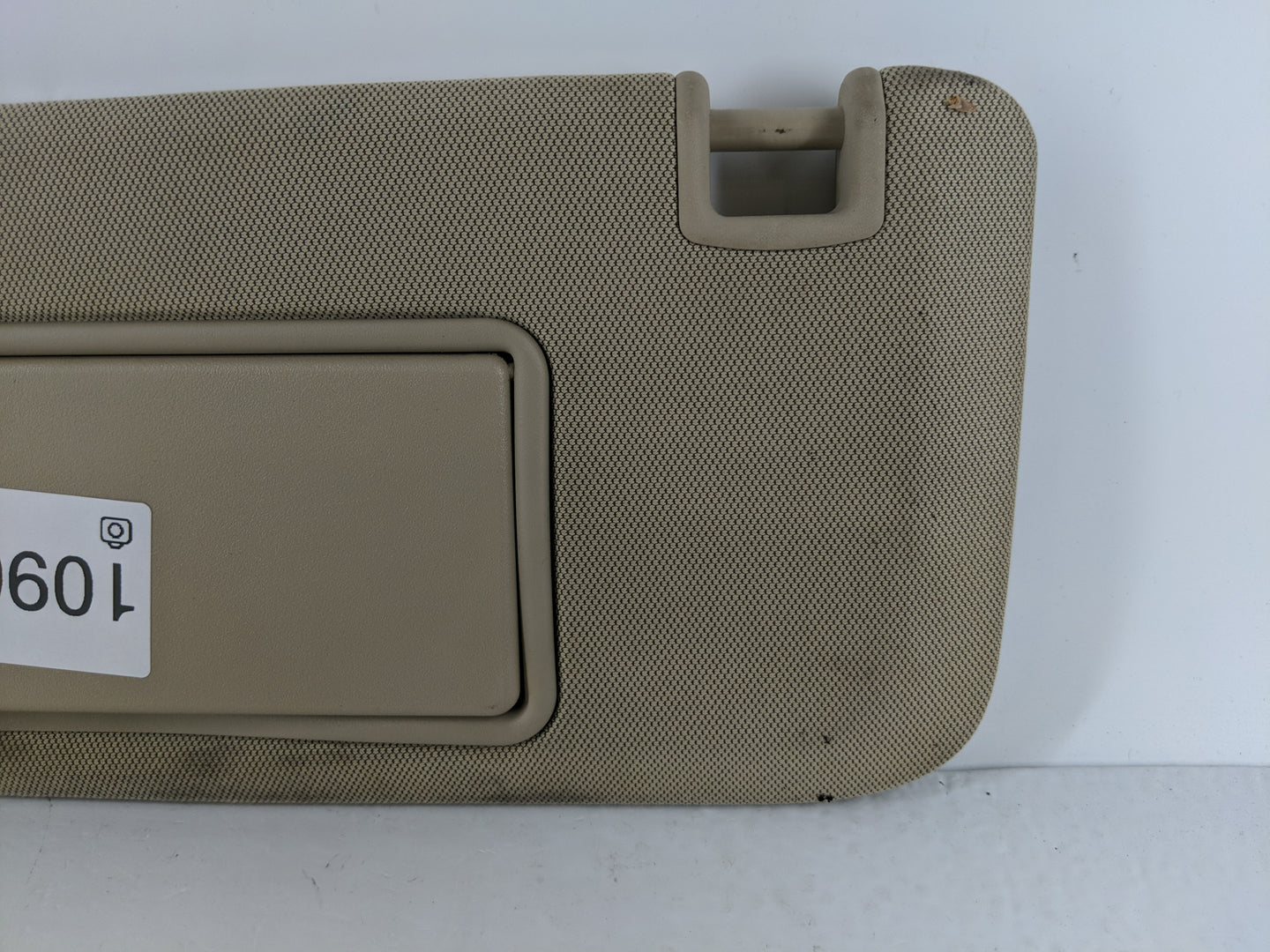 2016-2020 Buick Envision Sun Visor Shade Replacement Driver Left Mirror Fits Fits 2016 2017 2018 2019 2020 OEM Used Auto Par