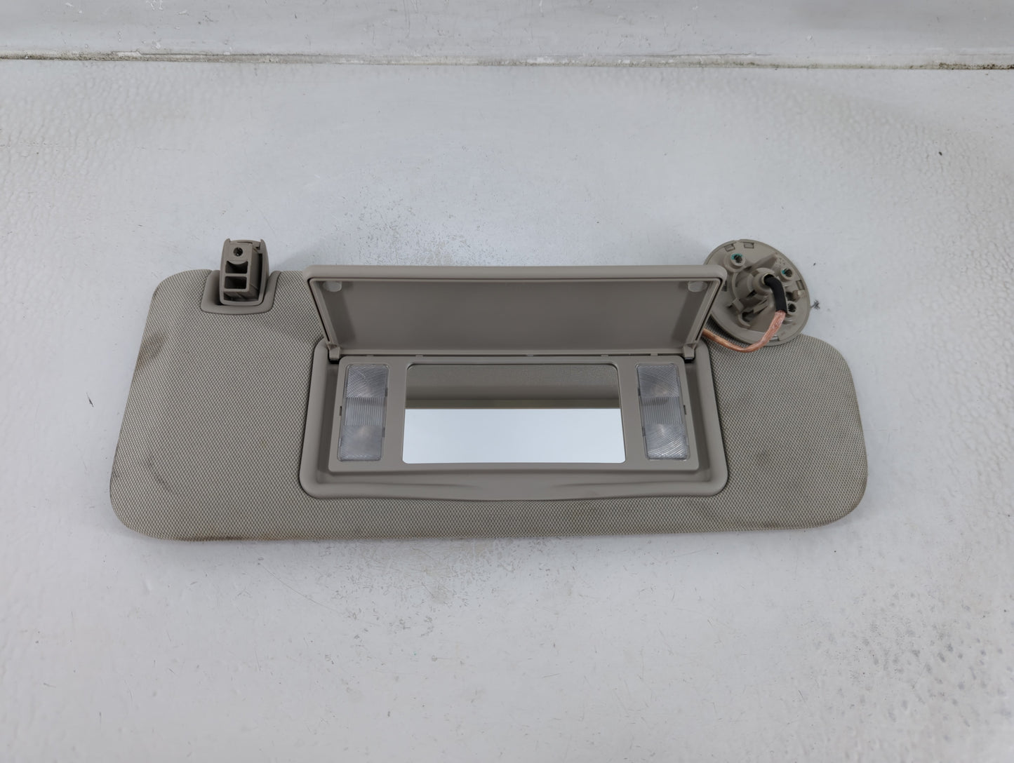 2016-2020 Buick Envision Sun Visor Shade Replacement Passenger Right Mirror Fits Fits 2016 2017 2018 2019 2020 OEM Used Auto