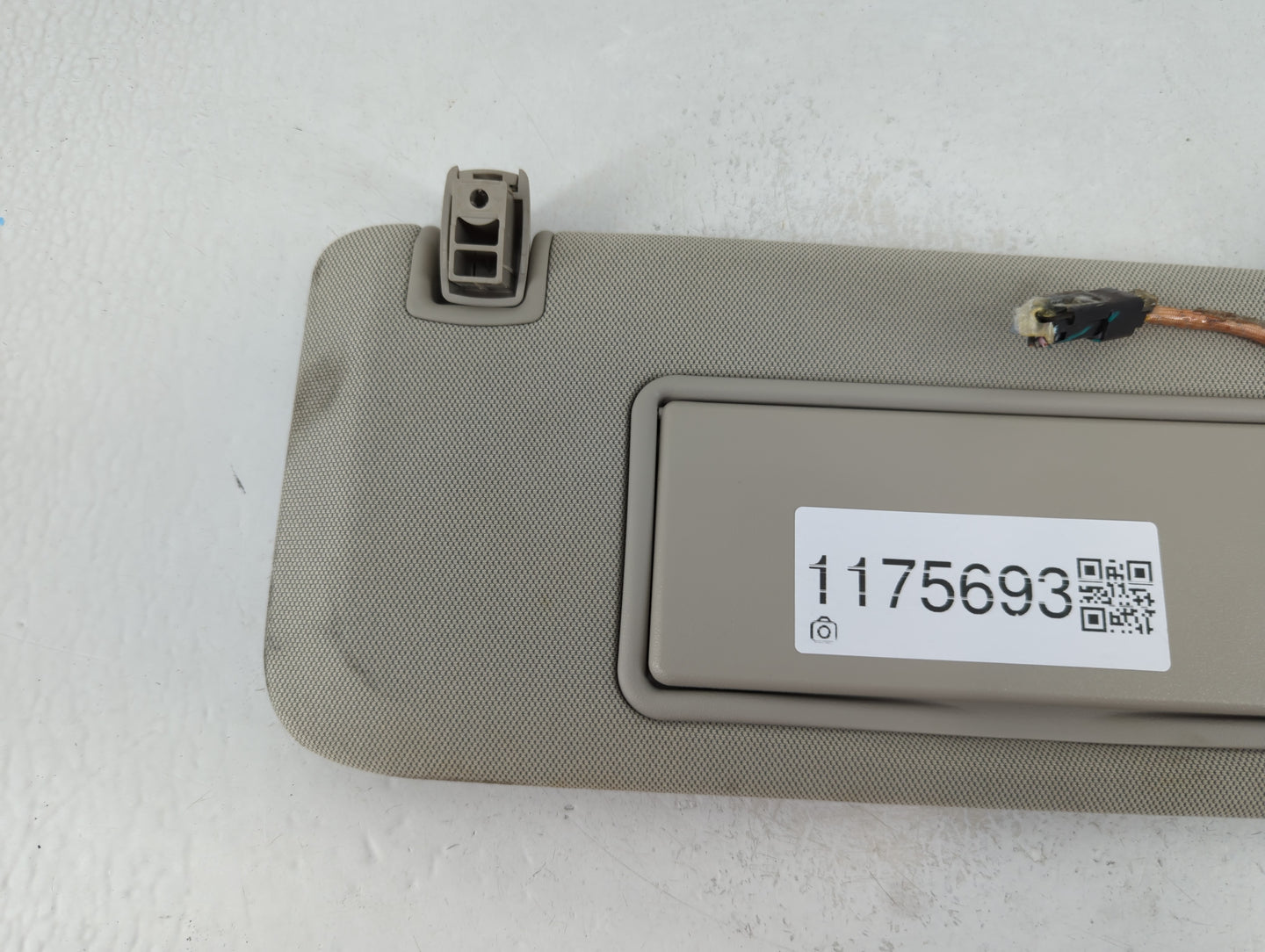 2016-2020 Buick Envision Sun Visor Shade Replacement Passenger Right Mirror Fits Fits 2016 2017 2018 2019 2020 OEM Used Auto