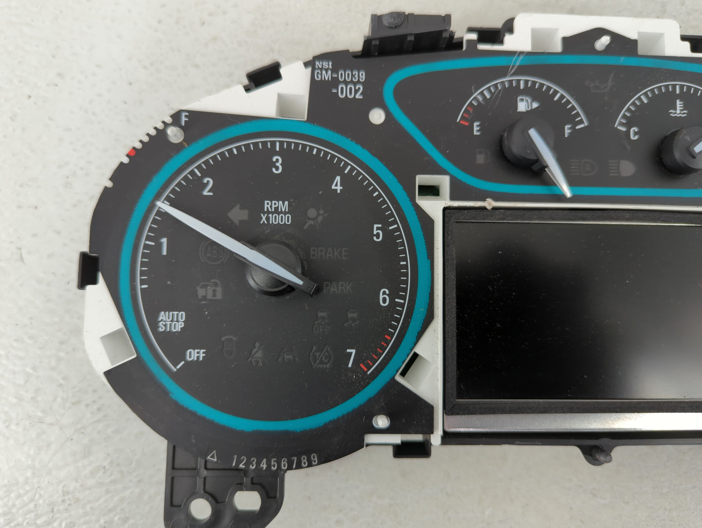 2017-2018 Buick Envision Instrument Cluster Speedometer Gauges P/N:544895311 84245968 Fits Fits 2017 2018 OEM Used Auto Part