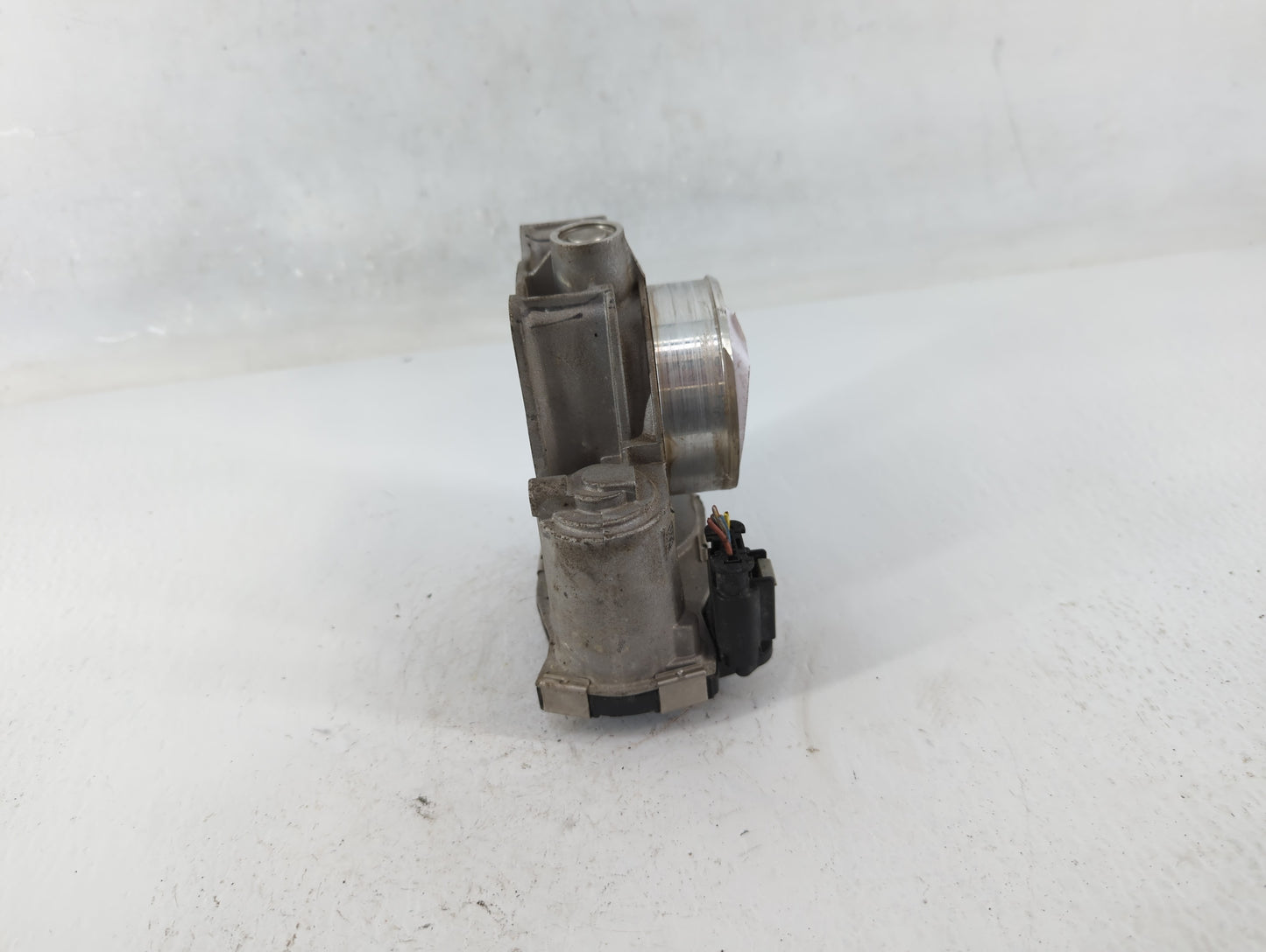 2018 Buick Envision Throttle Body P/N:12627217DA Fits Fits 2012 2013 2014 2015 OEM Used Auto Parts - Oemusedautoparts1.com