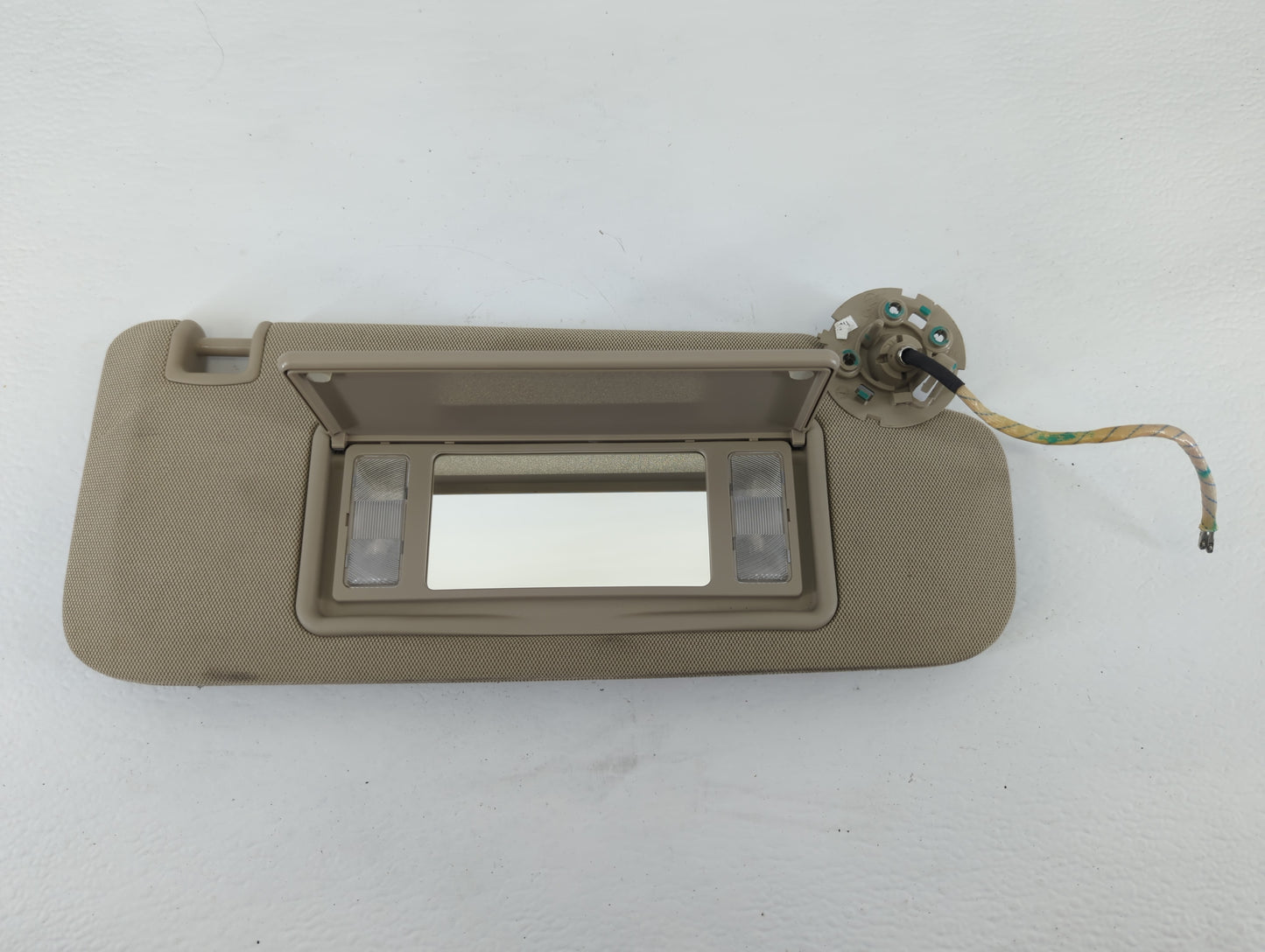 2016-2020 Buick Envision Sun Visor Shade Replacement Passenger Right Mirror Fits Fits 2016 2017 2018 2019 2020 OEM Used Auto