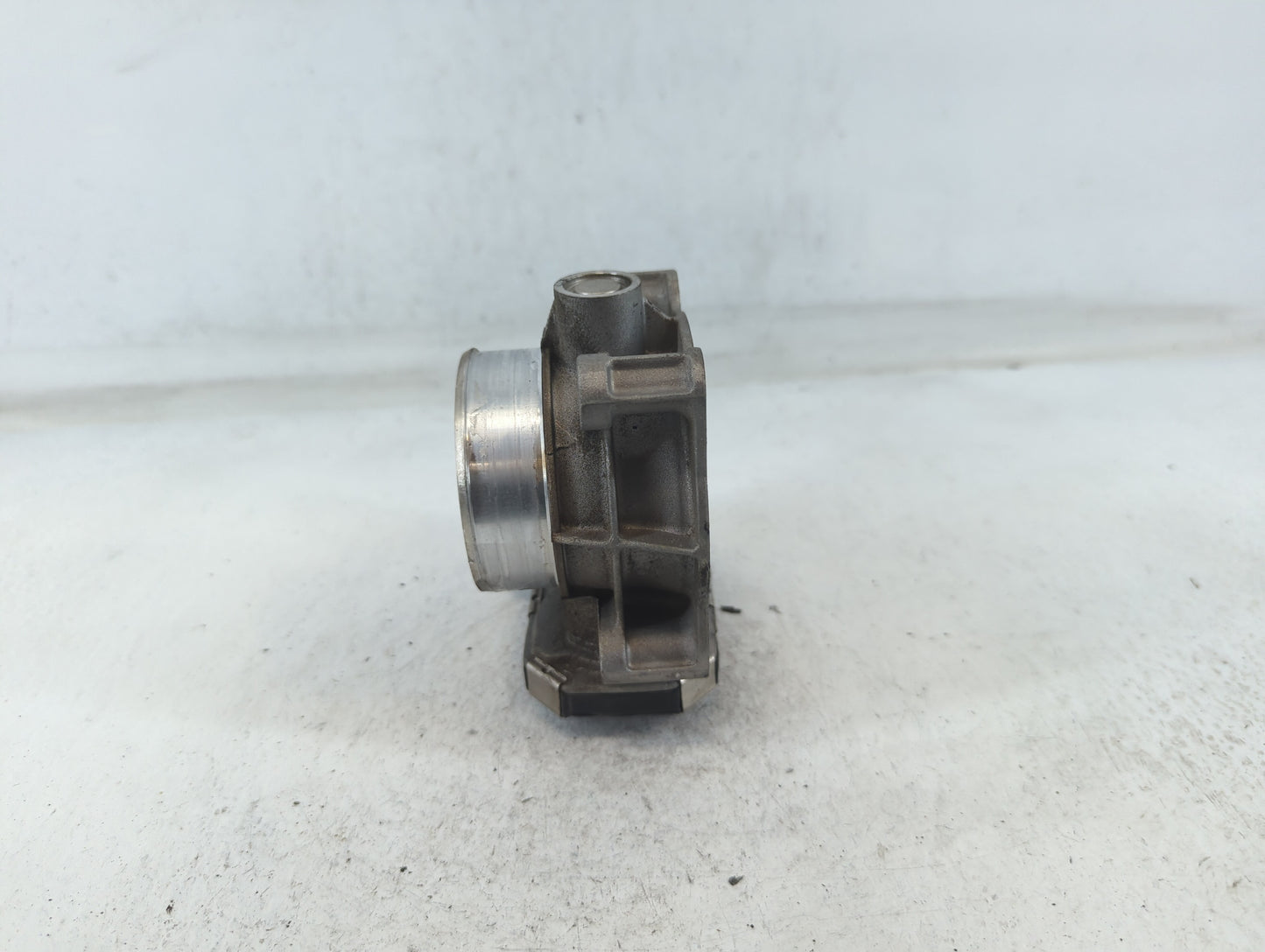 2017-2020 Buick Envision Throttle Body P/N:12670839AA Fits Fits 2013 2014 2015 2017 2018 2019 2020 OEM Used Auto Parts - Oem