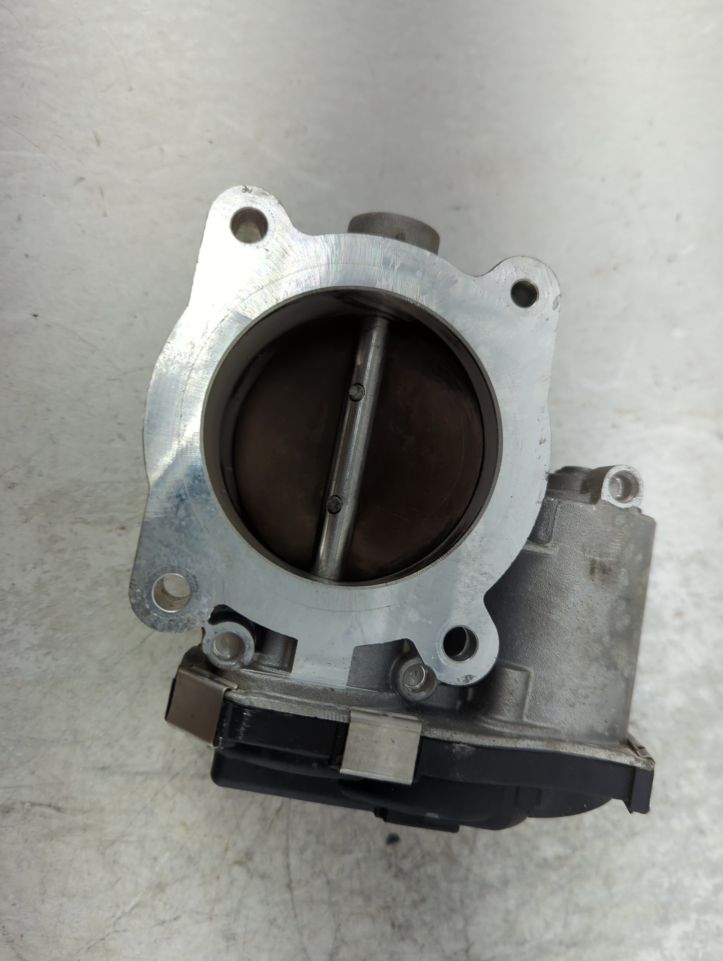 2018-2019 Buick Lacrosse Throttle Body P/N:12670839AA Fits Fits 2016 2017 2018 2019 2020 2021 2022 OEM Used Auto Parts - Oem