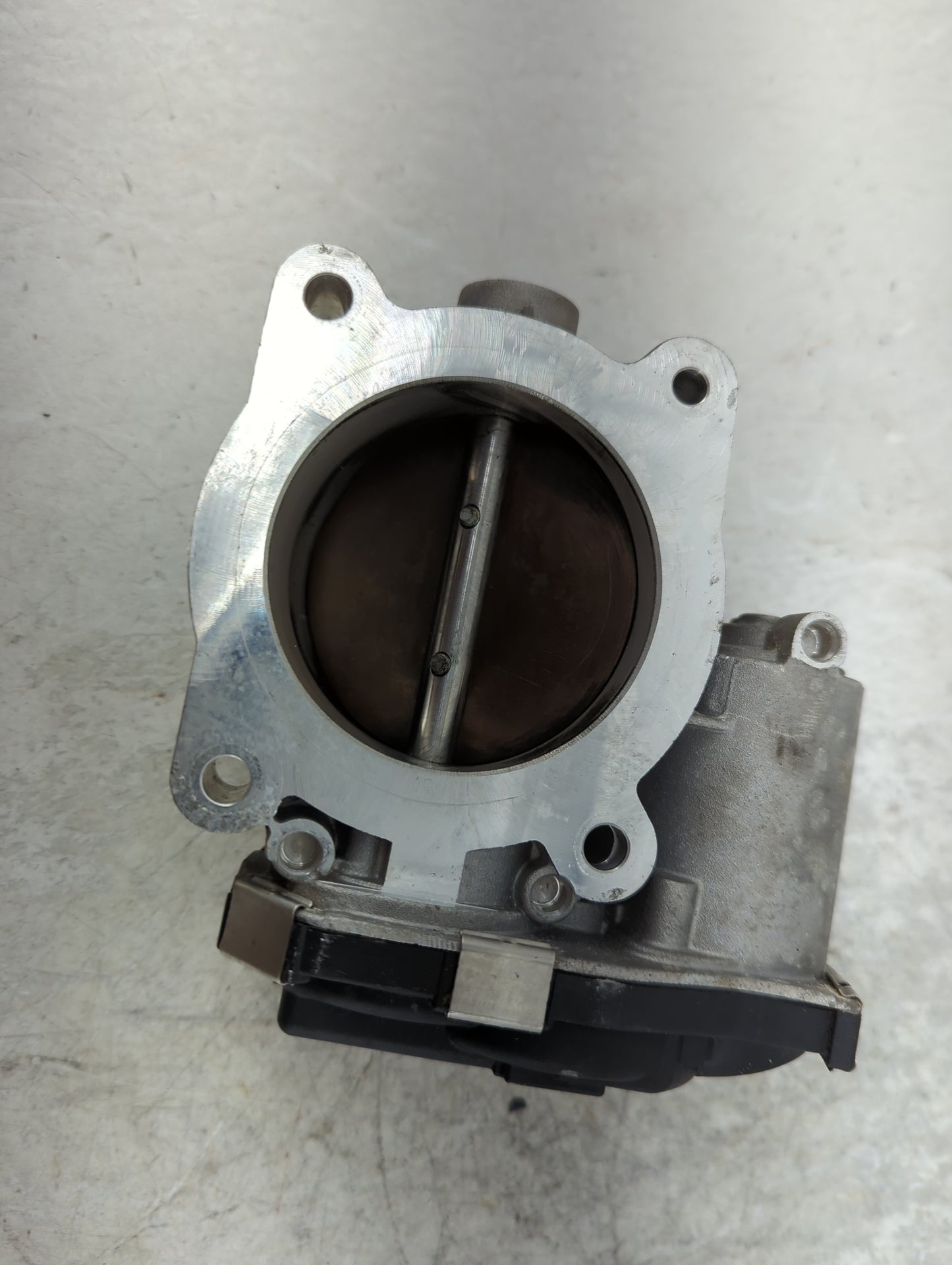 2018-2019 Buick Lacrosse Throttle Body P/N:12670839AA Fits Fits 2016 2017 2018 2019 2020 2021 2022 OEM Used Auto Parts - Oem
