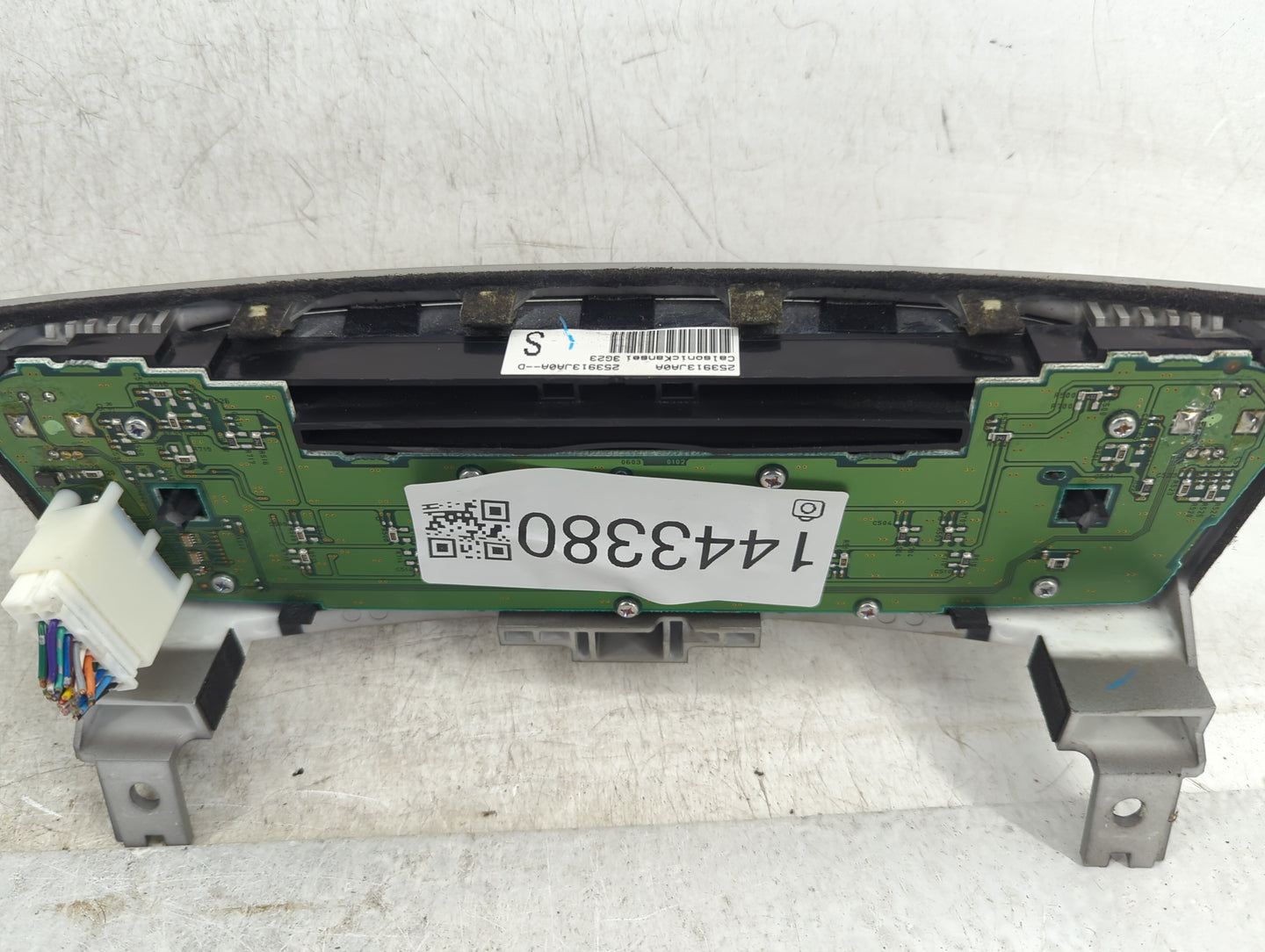 2017-2018 Buick Lacrosse Climate Control Module Temperature AC/Heater Replacement P/N:253913JA0A Fits Fits 2017 2018 OEM Use