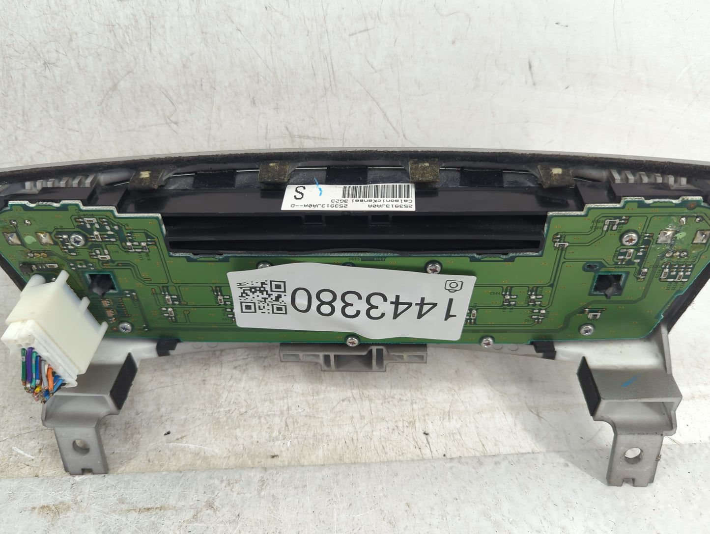 2017-2018 Buick Lacrosse Climate Control Module Temperature AC/Heater Replacement P/N:253913JA0A Fits Fits 2017 2018 OEM Use