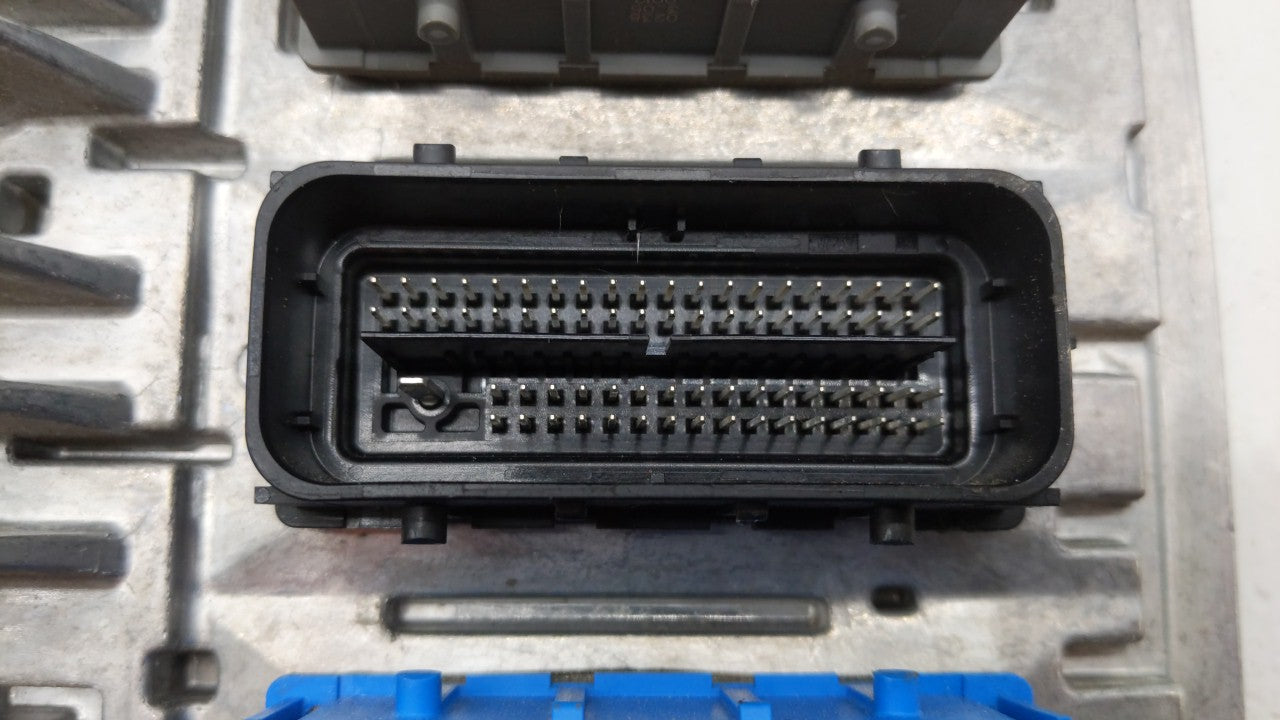 2018 Buick Lacrosse PCM Engine Control Computer ECU ECM PCU OEM P/N:12676683 12697837, 12700116, 12683660 Fits Fits 2017 201