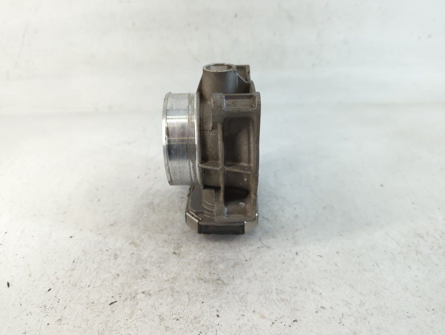 2018-2019 Buick Lacrosse Throttle Body P/N:12627217DA Fits Fits 2016 2017 2018 2019 2020 2021 2022 OEM Used Auto Parts - Oem