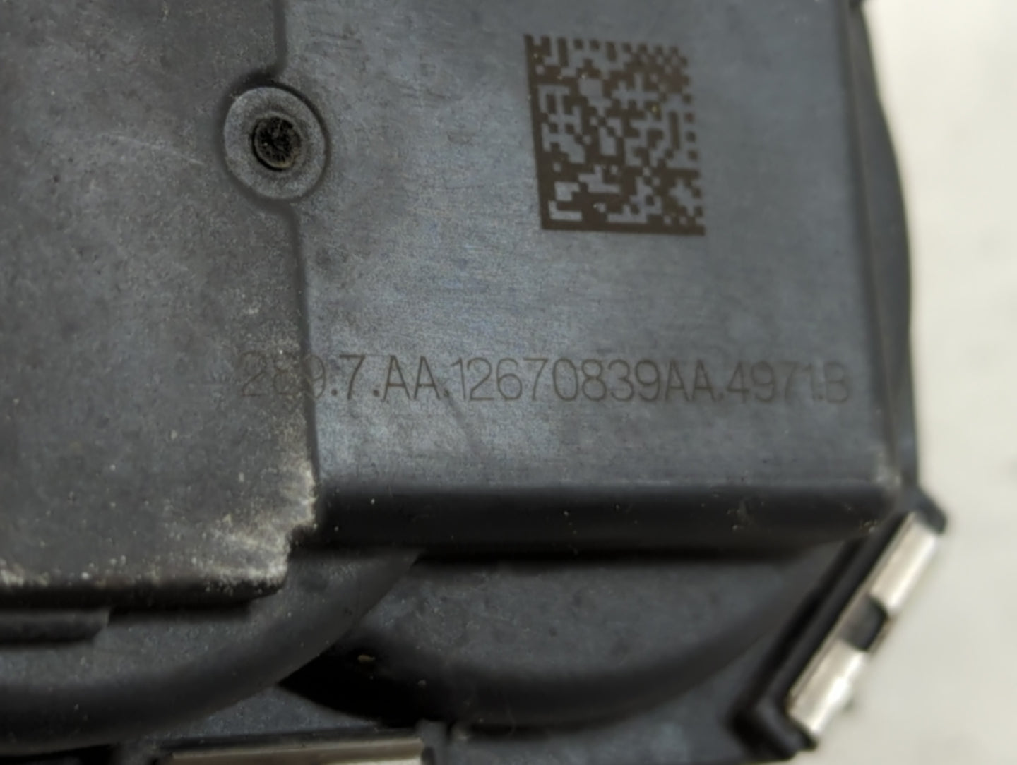 2018-2019 Buick Lacrosse Throttle Body P/N:12627217DA Fits Fits 2016 2017 2018 2019 2020 2021 2022 OEM Used Auto Parts - Oem