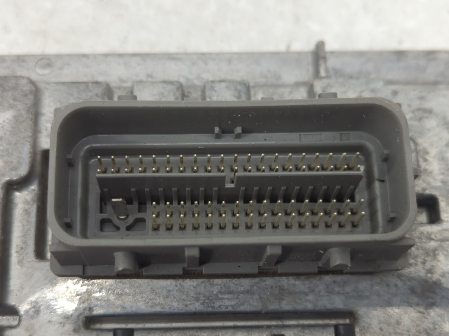 2018 Buick Regal PCM Engine Control Computer ECU ECM PCU OEM P/N:12687235 Fits Fits 2017 2019 2020 2021 2022 OEM Used Auto P