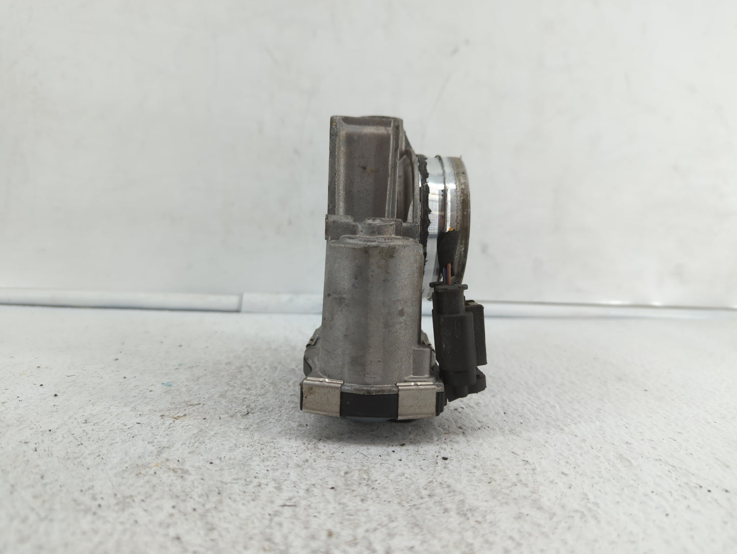 2014-2017 Buick Regal Throttle Body P/N:12670837AA 12681472AA, 12670937AA, 12627067DA Fits Fits 2013 2014 2015 2016 2017 201