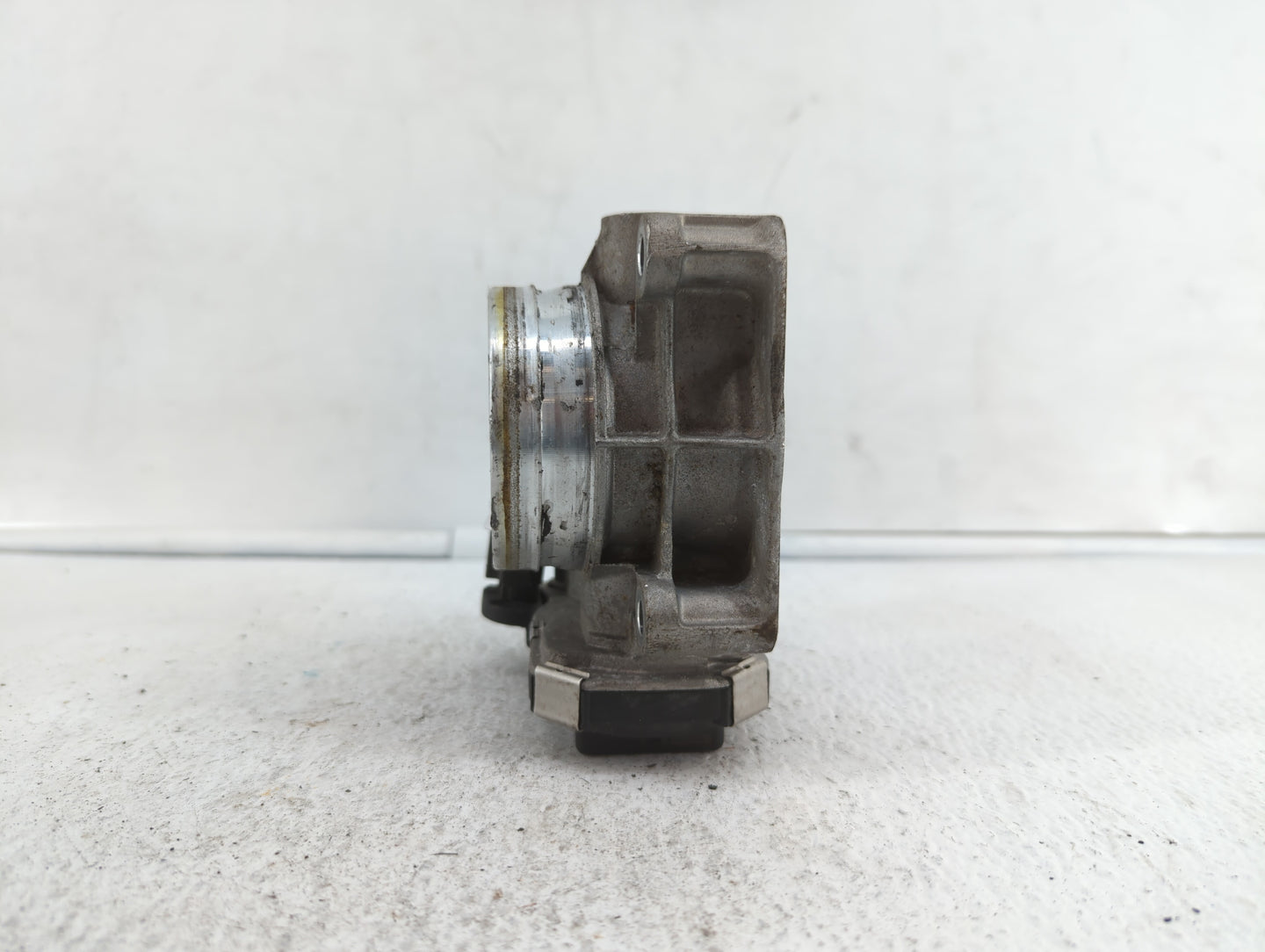 2014-2017 Buick Regal Throttle Body P/N:12670837AA 12681472AA, 12670937AA, 12627067DA Fits Fits 2013 2014 2015 2016 2017 201