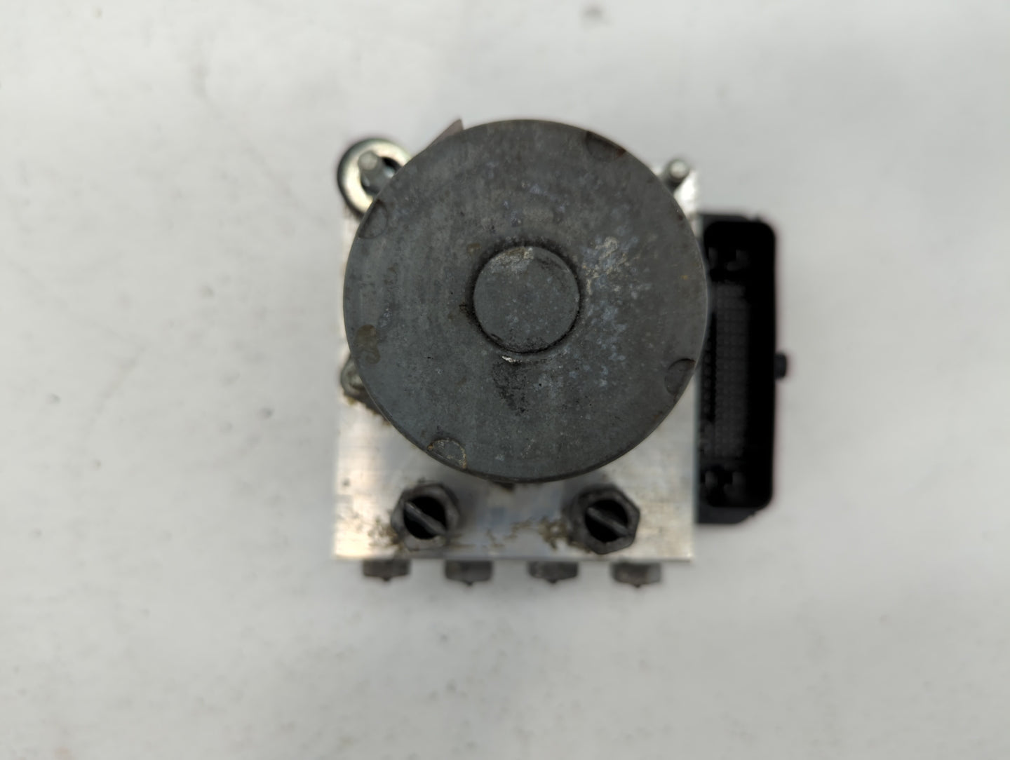 2018 Buick Regal Tourx ABS Pump Control Module Replacement P/N:269 877 84315514 Fits OEM Used Auto Parts - Oemusedautoparts1