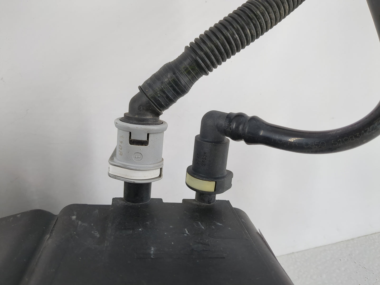 2018 Buick Rendezvous Fuel Vapor Charcoal Canister - Oemusedautoparts1.com