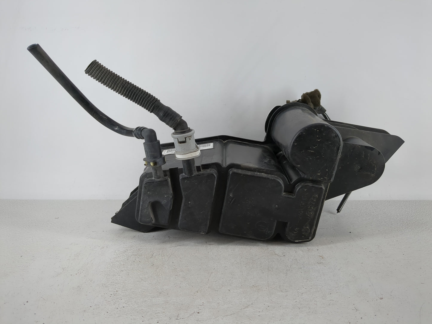 2018 Buick Rendezvous Fuel Vapor Charcoal Canister - Oemusedautoparts1.com