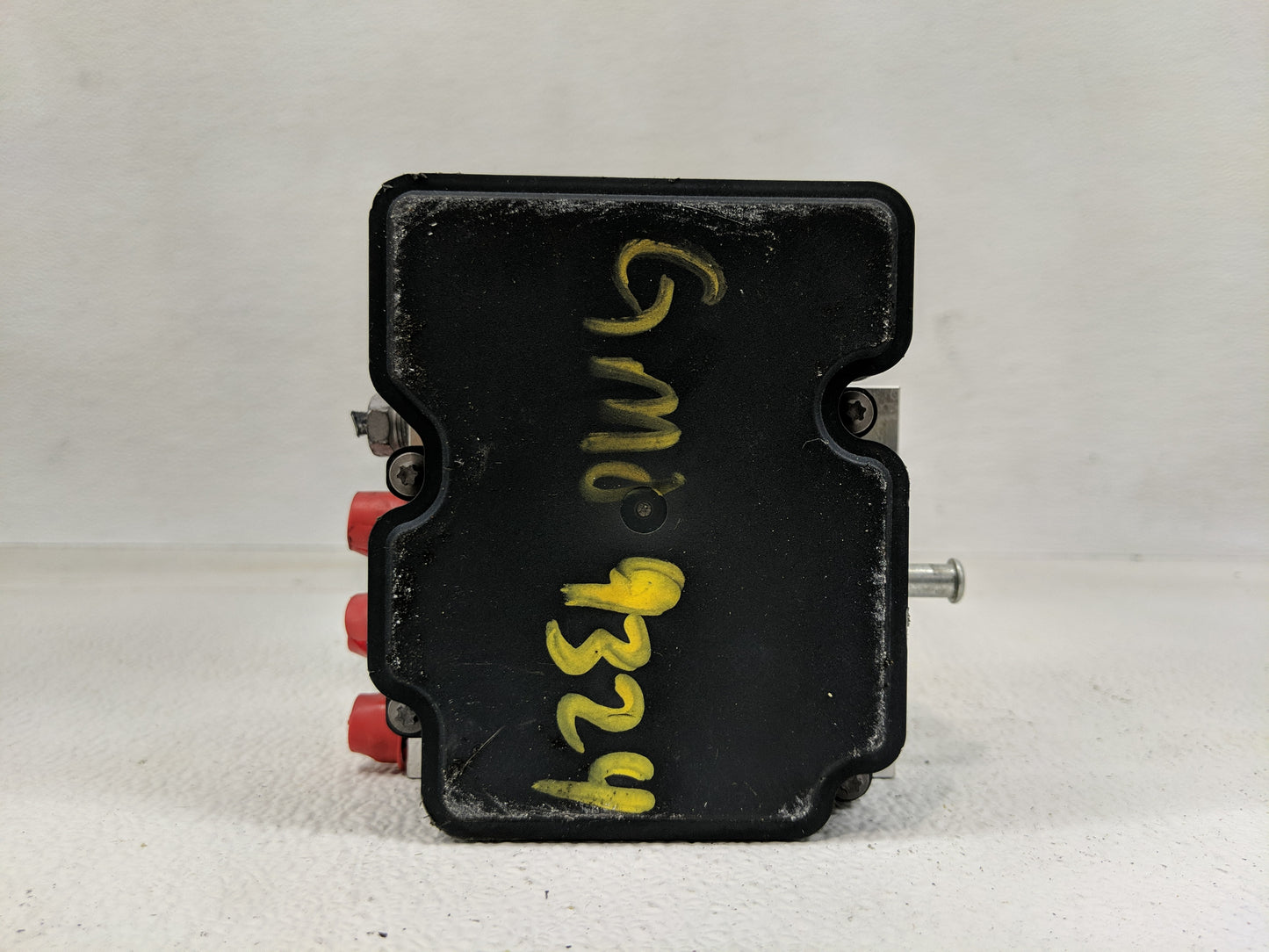 2016 Cadillac Ats ABS Pump Control Module Replacement P/N:84244635 Fits OEM Used Auto Parts - Oemusedautoparts1.com