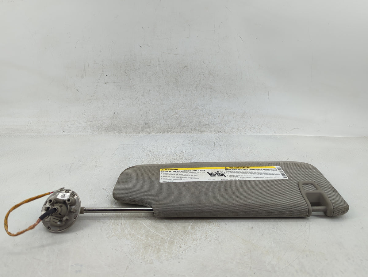 2018 Cadillac Ats Sun Visor Shade Replacement Driver Left Mirror Fits OEM Used Auto Parts - Oemusedautoparts1.com
