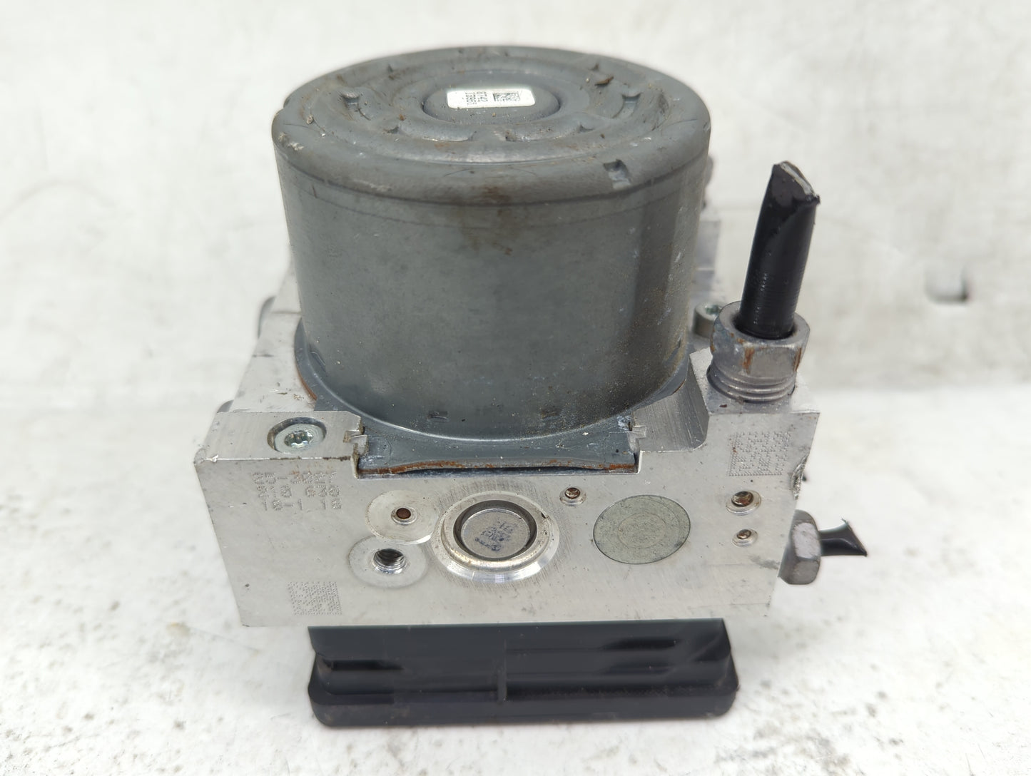 2017-2018 Cadillac Ats ABS Pump Control Module Replacement P/N:84100724 Fits Fits 2017 2018 OEM Used Auto Parts - Oemusedaut
