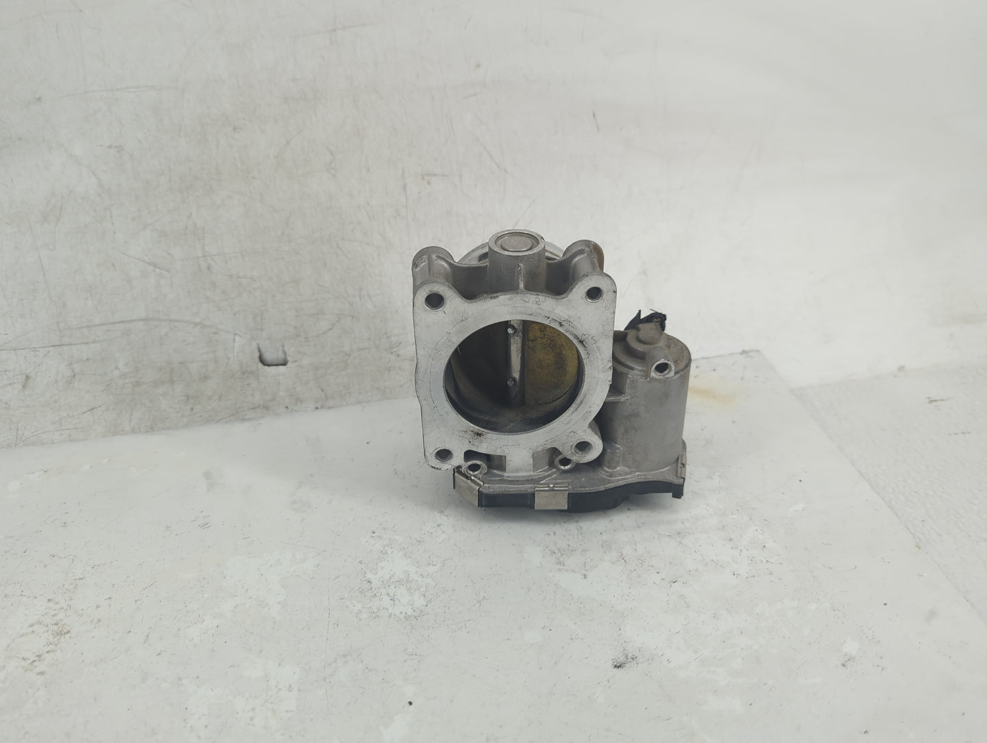 2013-2018 Cadillac Ats Throttle Body P/N:12670837AA Fits Fits 2013 2014 2015 2016 2017 2018 2019 2020 2021 OEM Used Auto Par