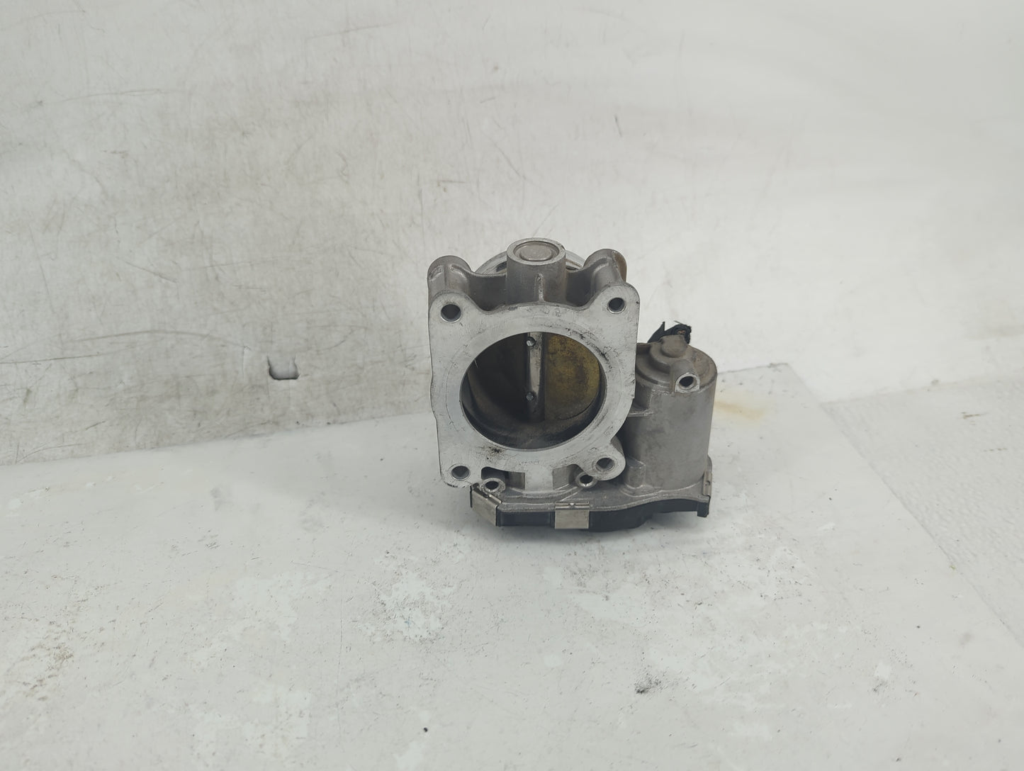 2013-2018 Cadillac Ats Throttle Body P/N:12670837AA Fits Fits 2013 2014 2015 2016 2017 2018 2019 2020 2021 OEM Used Auto Par