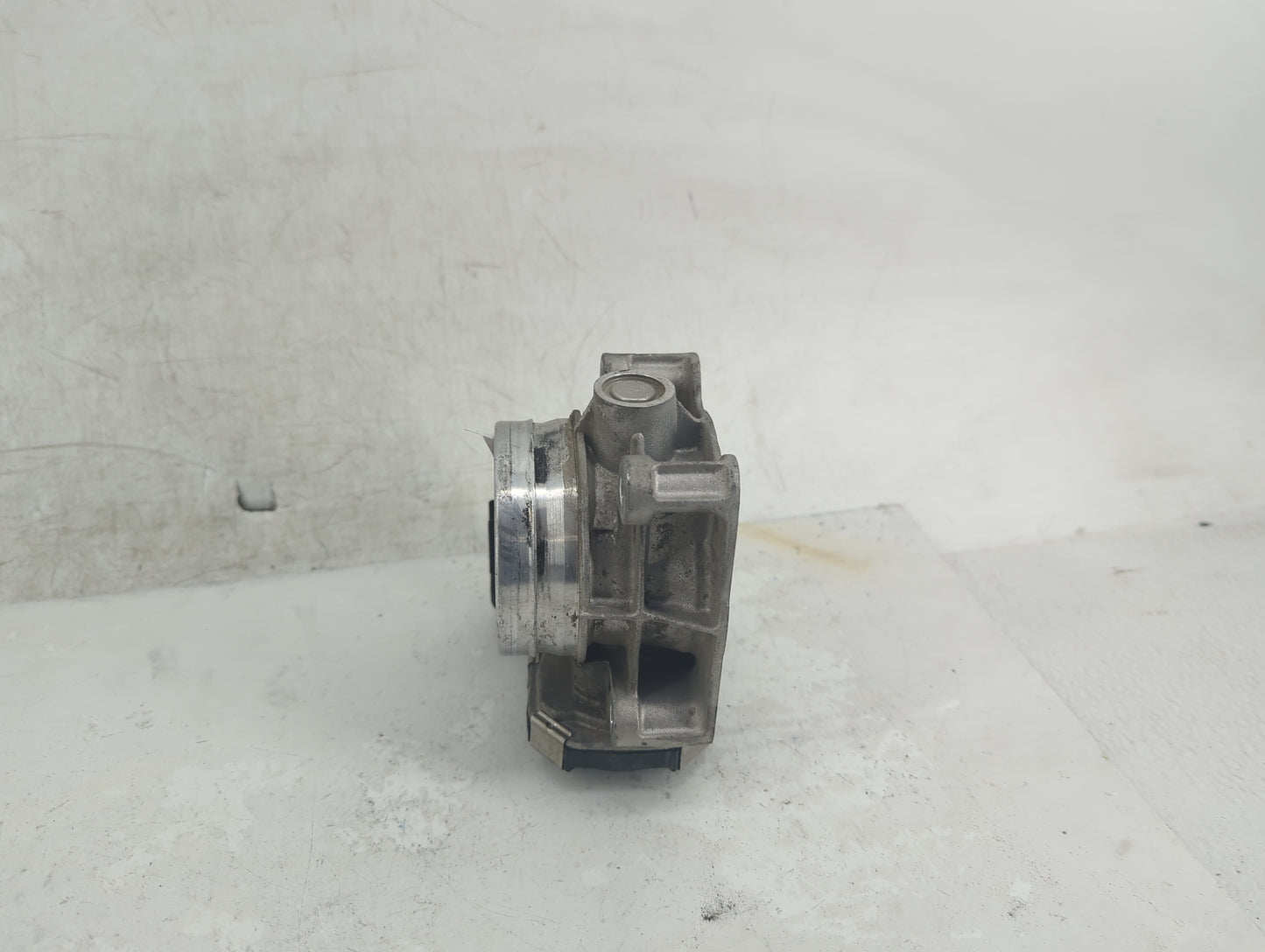 2013-2018 Cadillac Ats Throttle Body P/N:12670837AA Fits Fits 2013 2014 2015 2016 2017 2018 2019 2020 2021 OEM Used Auto Par