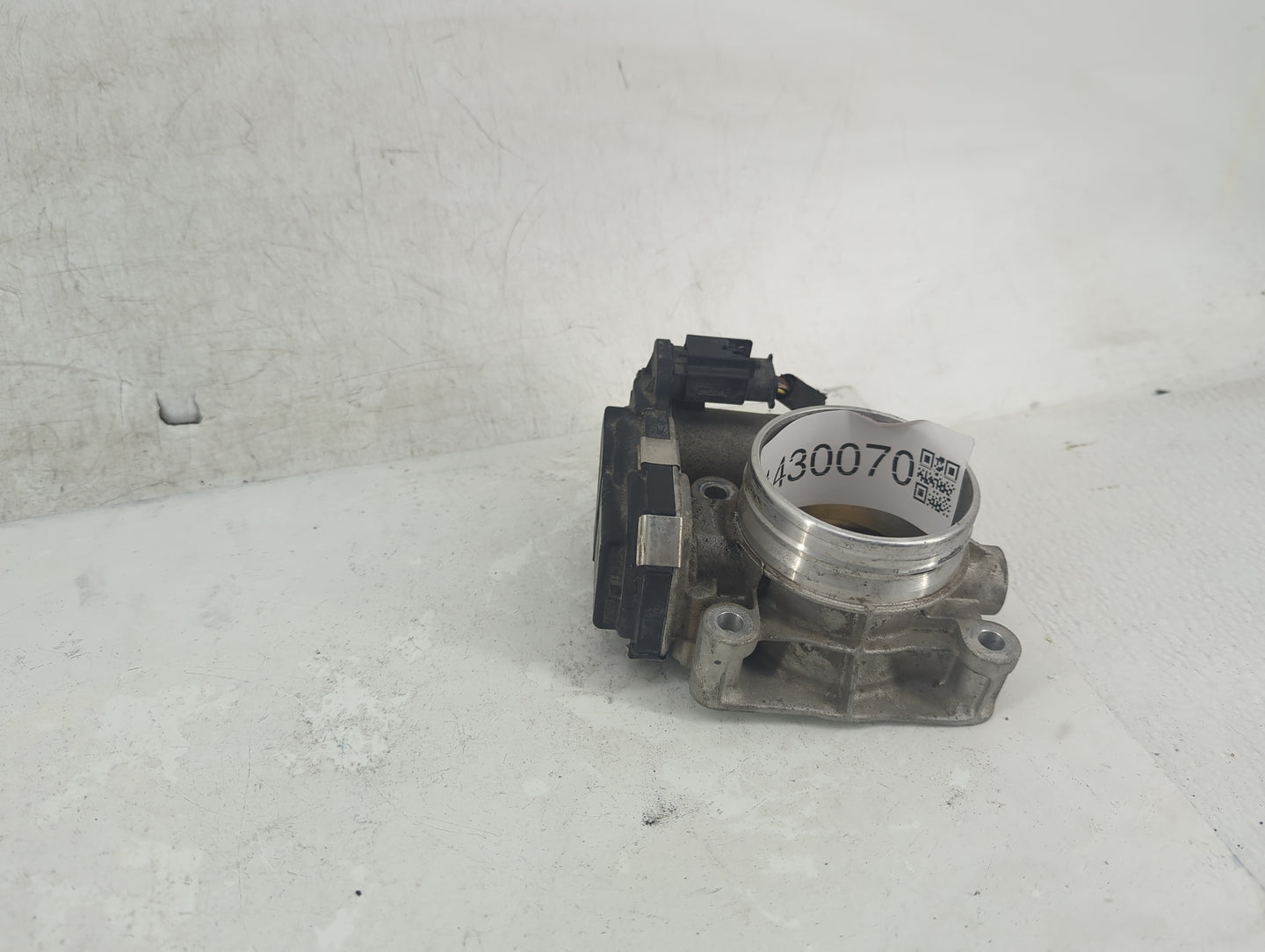2013-2018 Cadillac Ats Throttle Body P/N:12670837AA Fits Fits 2013 2014 2015 2016 2017 2018 2019 2020 2021 OEM Used Auto Par