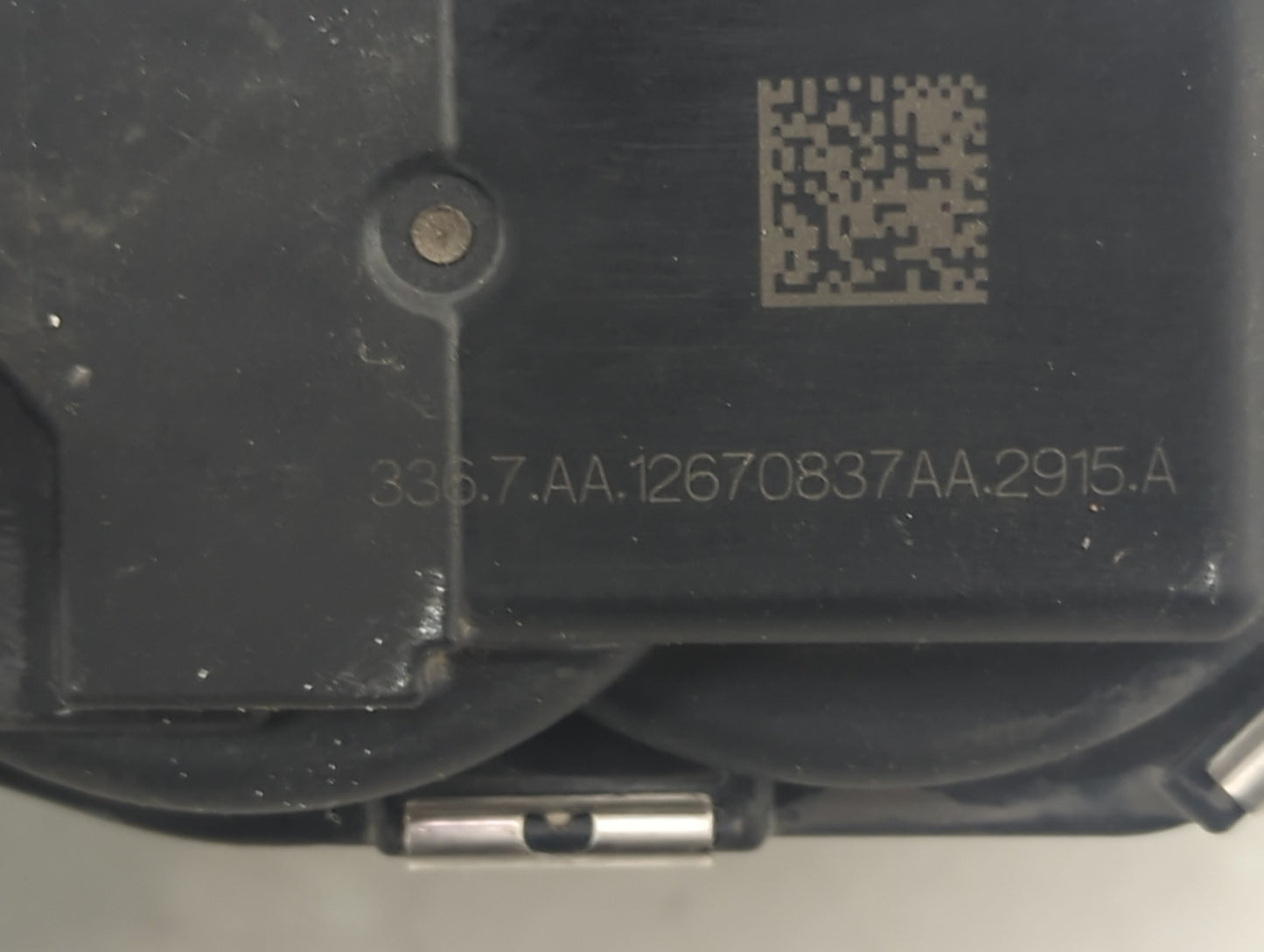 2013-2018 Cadillac Ats Throttle Body P/N:12670837AA Fits Fits 2013 2014 2015 2016 2017 2018 2019 2020 2021 OEM Used Auto Par