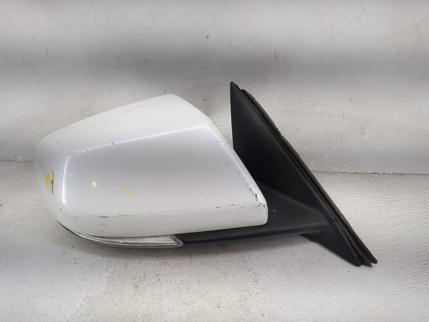 2014-2018 Cadillac Ats Passenger Side View Mirror - Right Door Mirror OEM Used - Oemusedautoparts1.com